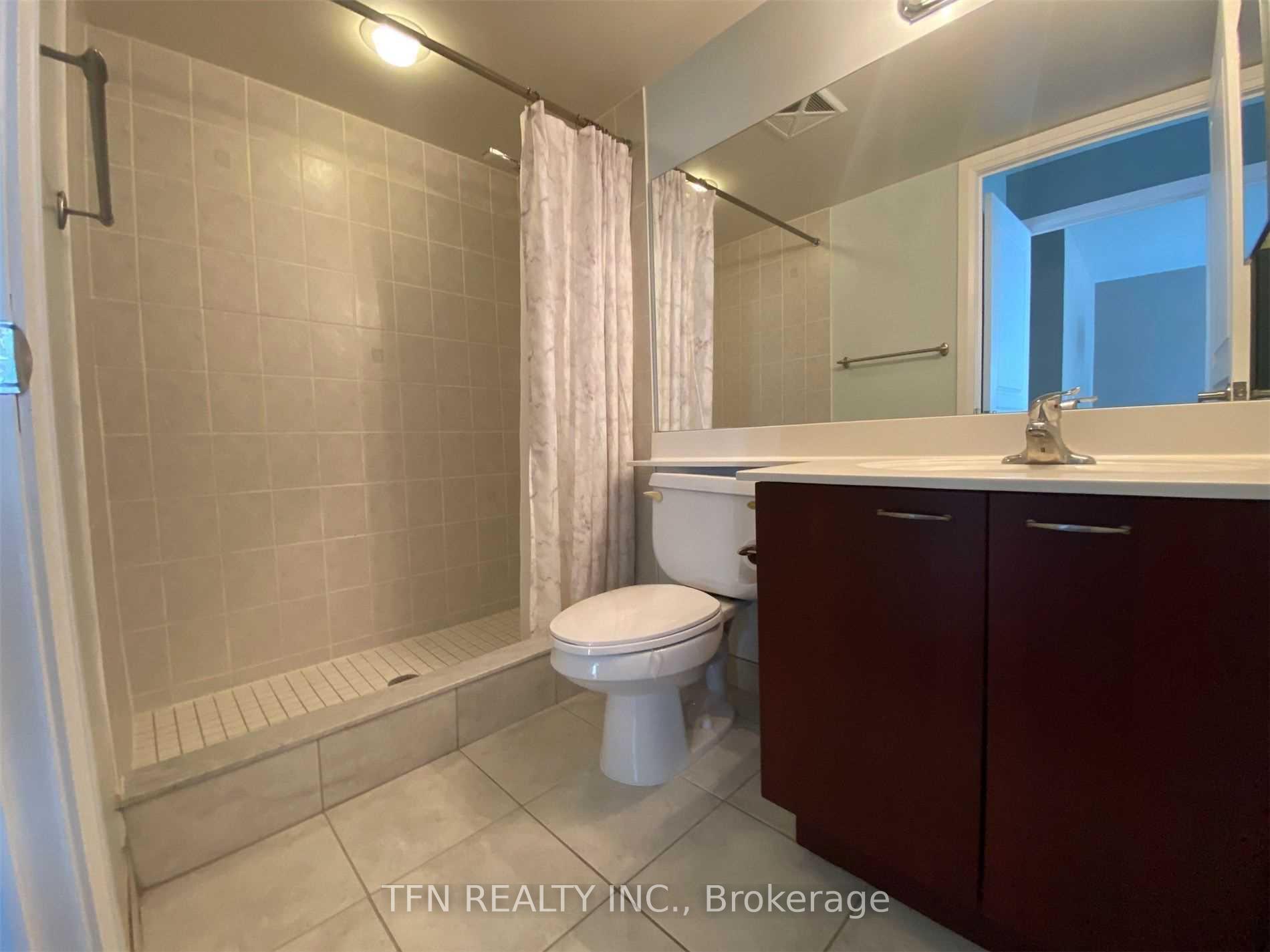 Photo 8 of Unit 704, 310 Red Maple Road, Richmond Hill, Langstaff — HOMEH