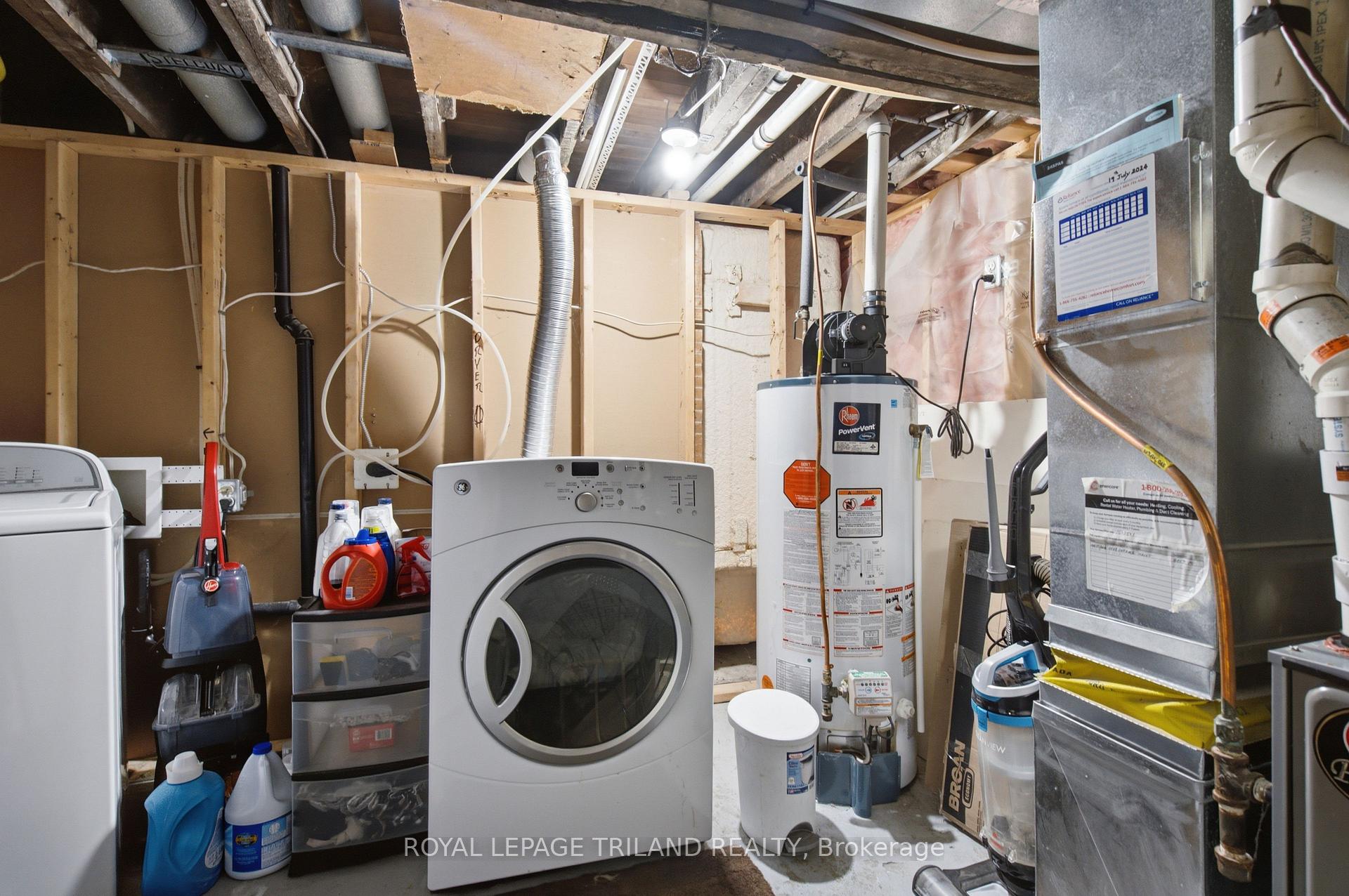 Photo 19 of 132 Oak Street, London, East M — HOMEH