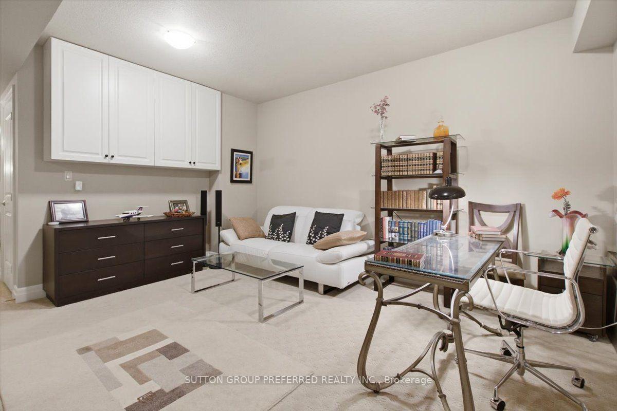 Photo 46 of Unit 63, 725 Eagletrace Drive, London, North R — HOMEH