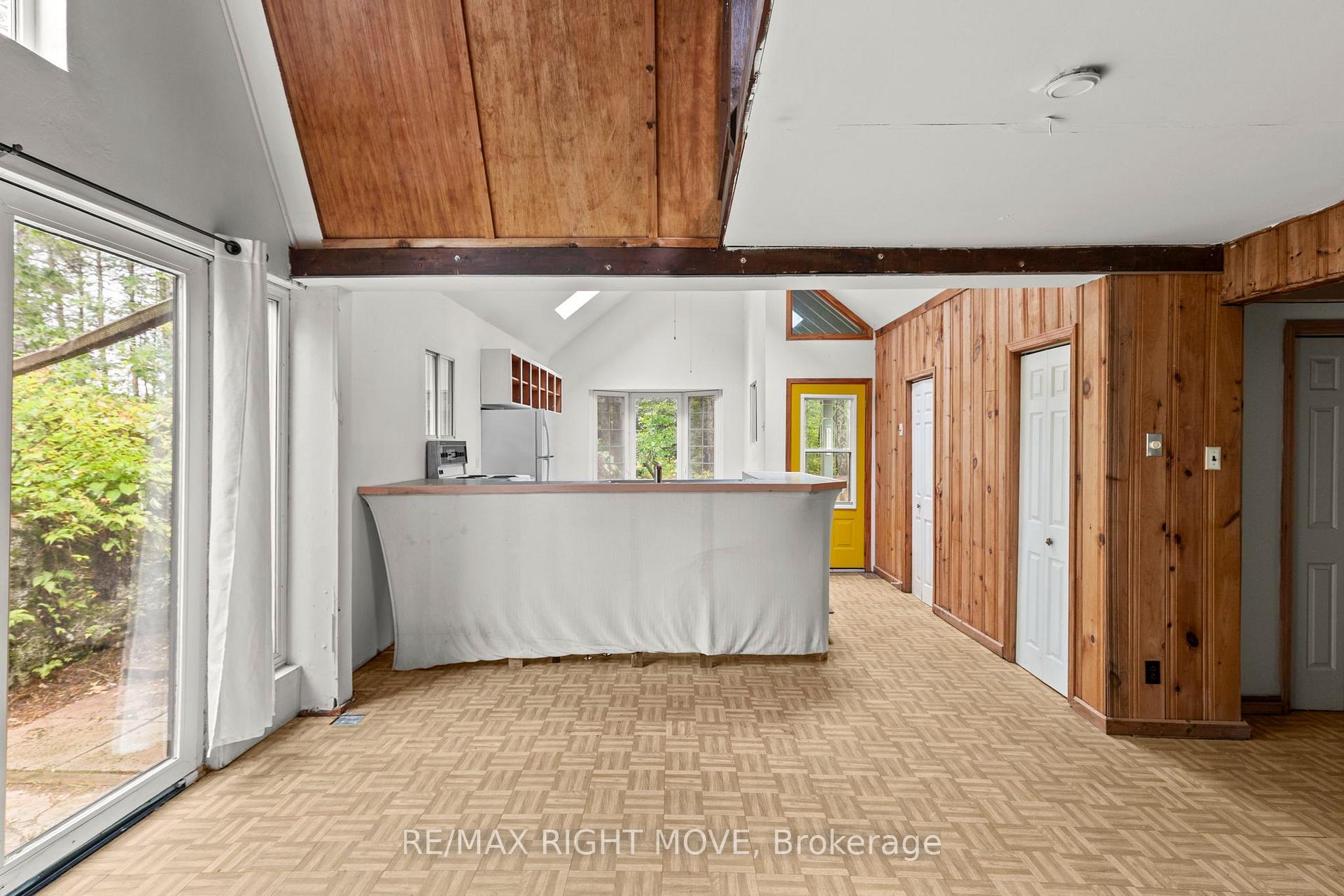Photo 5 of Unit 1, 1041 1700 Road, Gravenhurst, Morrison — HOMEH