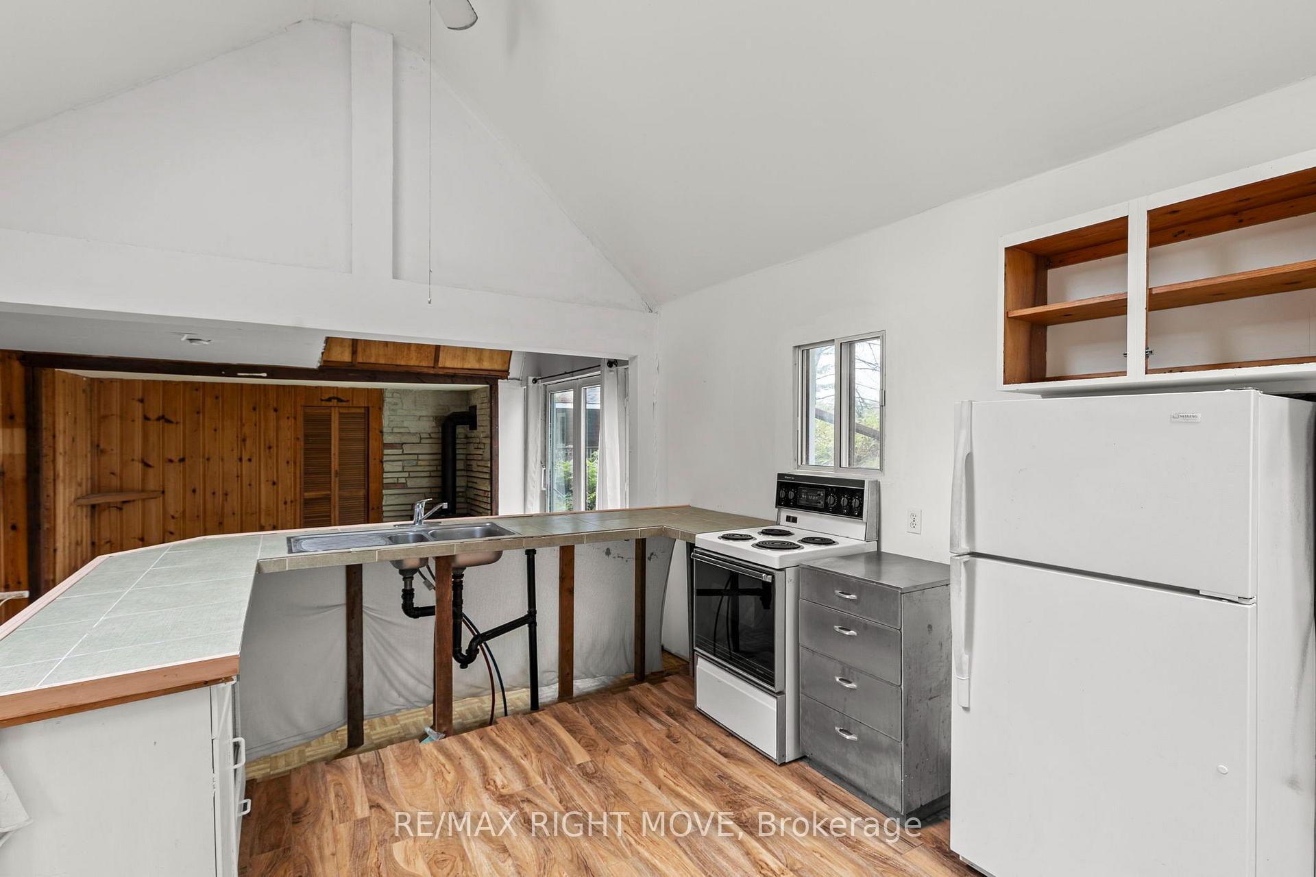 Photo 7 of Unit 1, 1041 1700 Road, Gravenhurst, Morrison — HOMEH