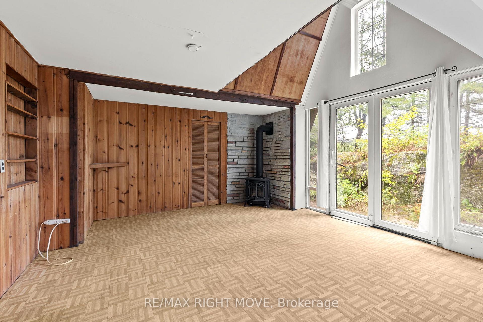 Photo 11 of Unit 1, 1041 1700 Road, Gravenhurst, Morrison — HOMEH