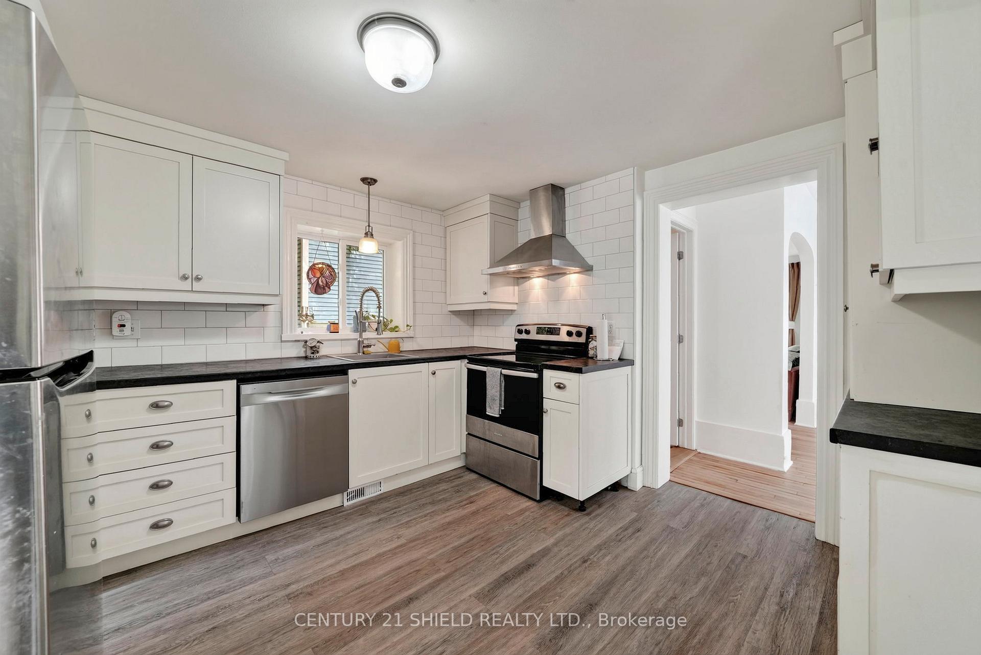 Photo 17 of 430 Sydney Street, Cornwall, Cornwall — HOMEH