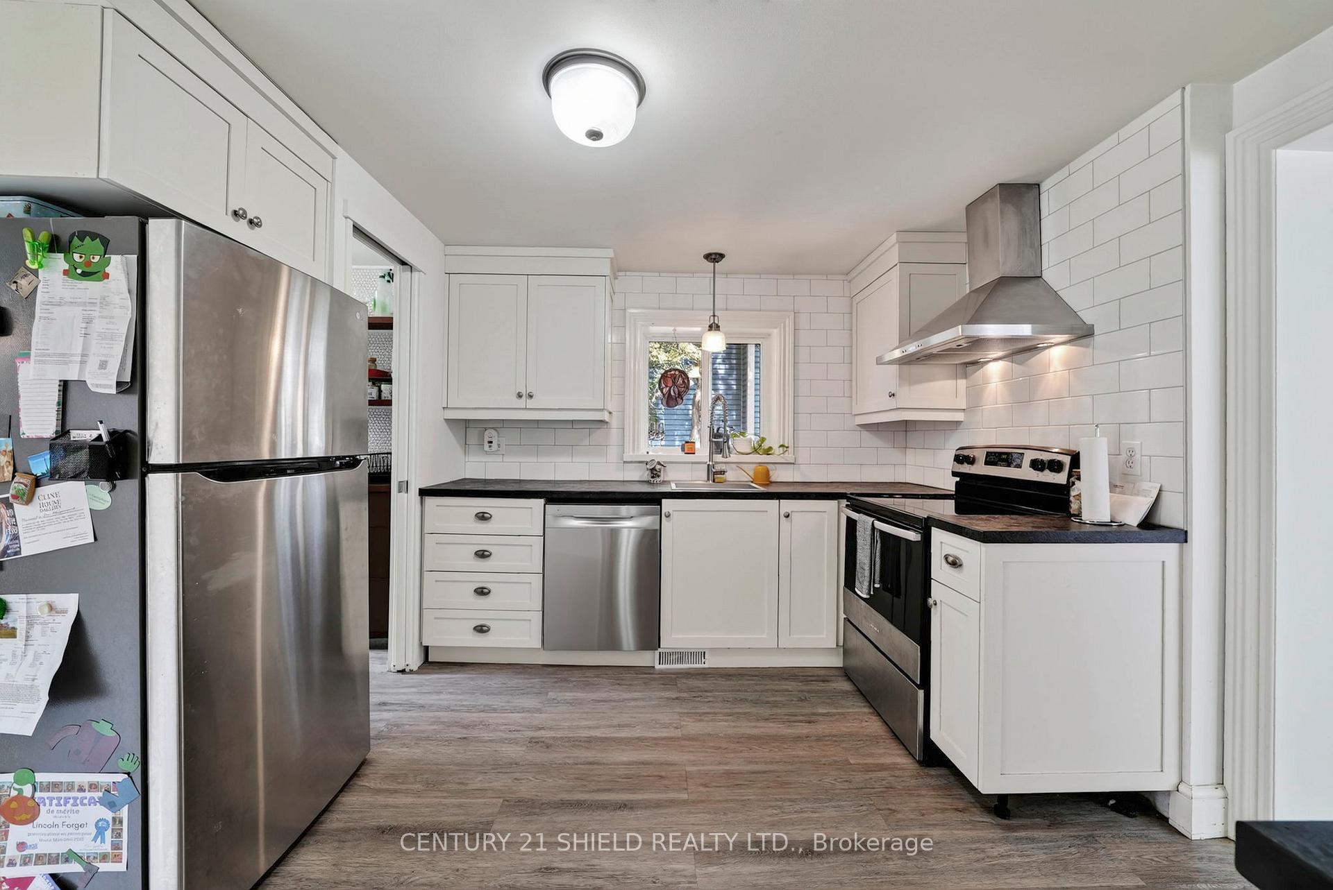 Photo 19 of 430 Sydney Street, Cornwall, Cornwall — HOMEH