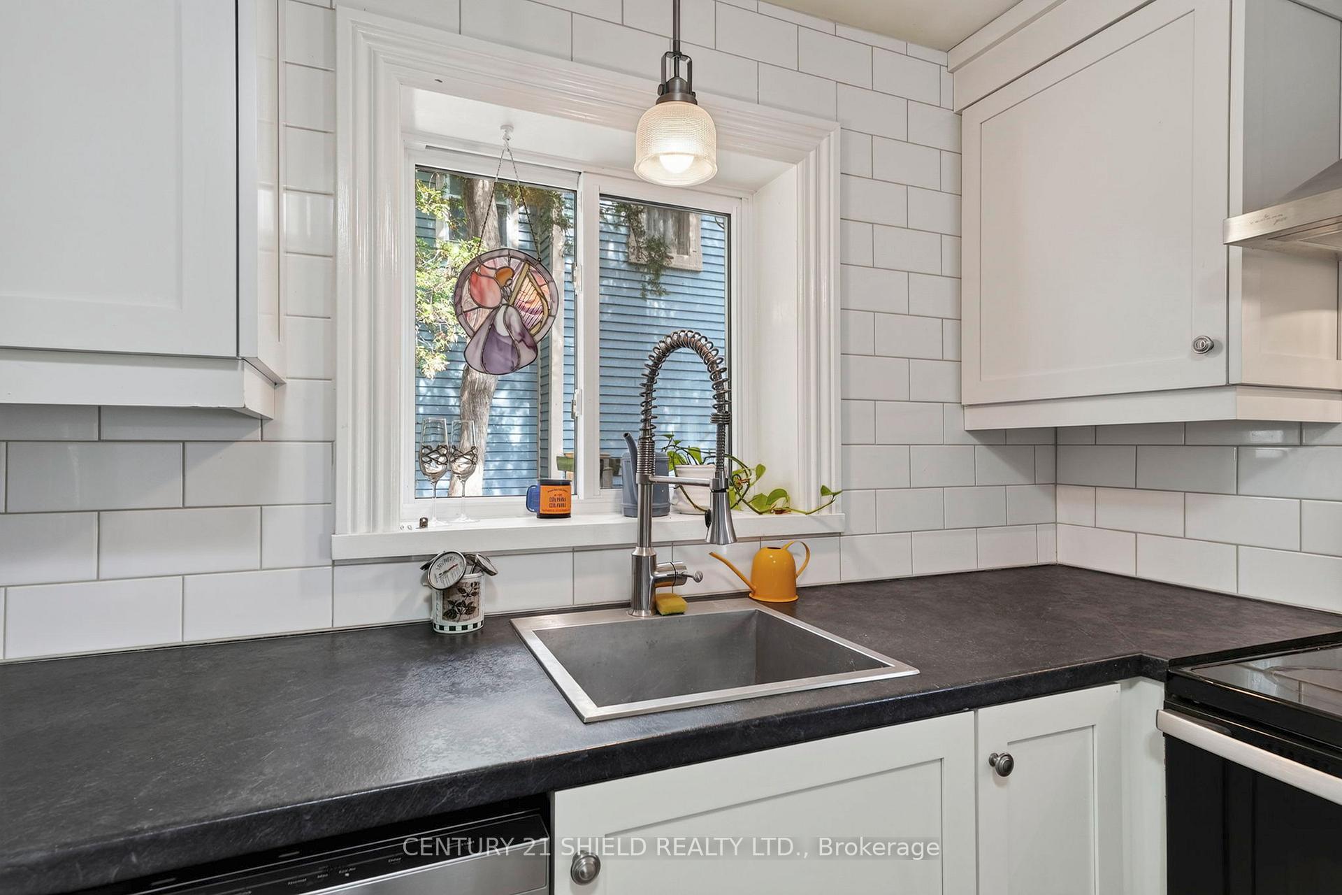Photo 21 of 430 Sydney Street, Cornwall, Cornwall — HOMEH