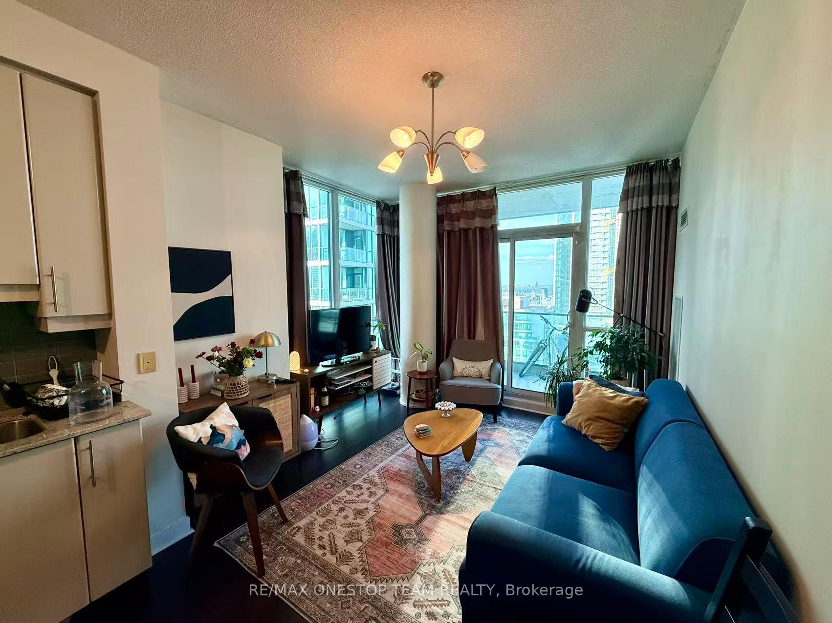 Photo 3 of Unit 4306, 33 Bay Street, Toronto, Waterfront Communities — HOMEH