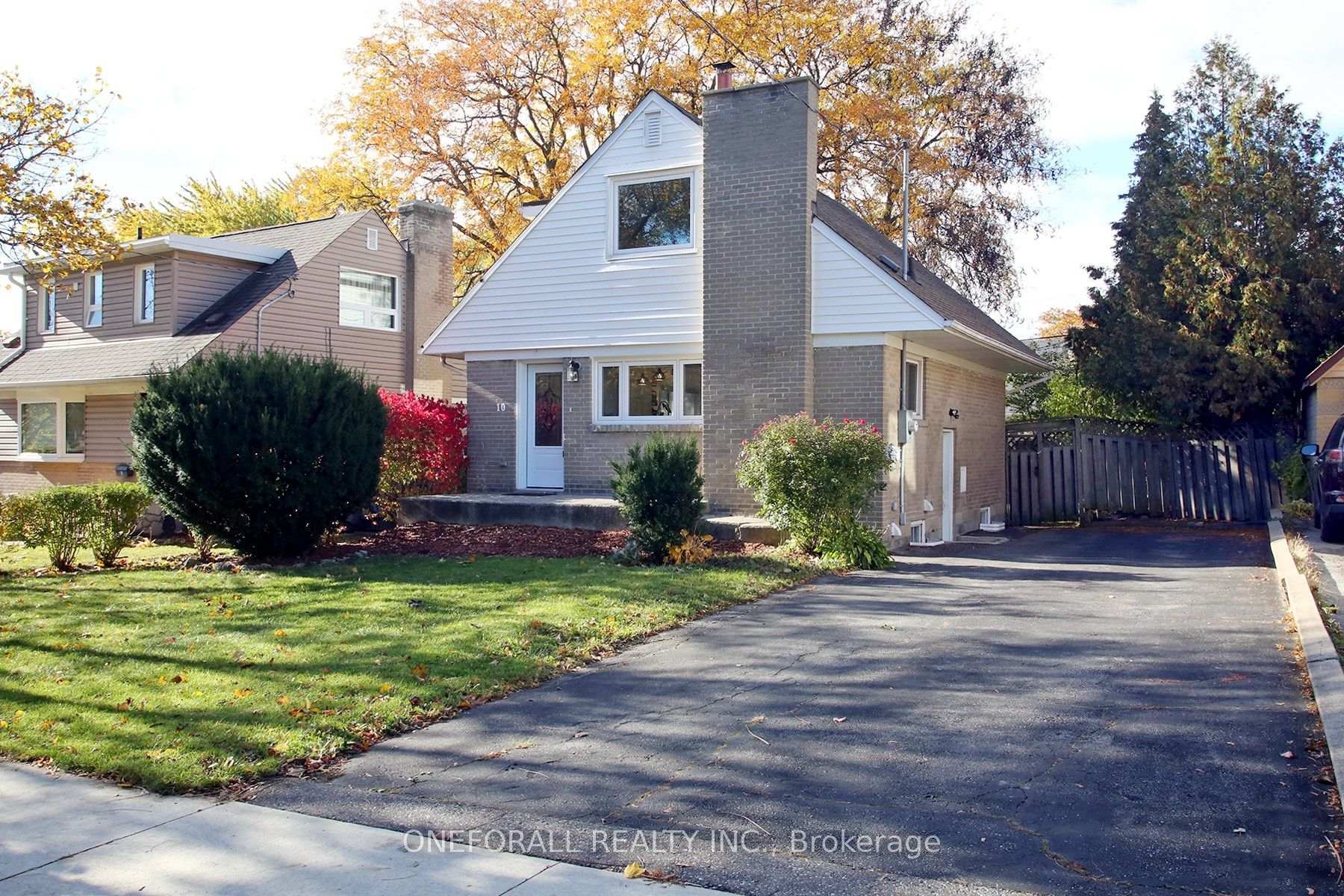 Front of Unit Main Floor & 2nd floor, 10 Esmond Crescent