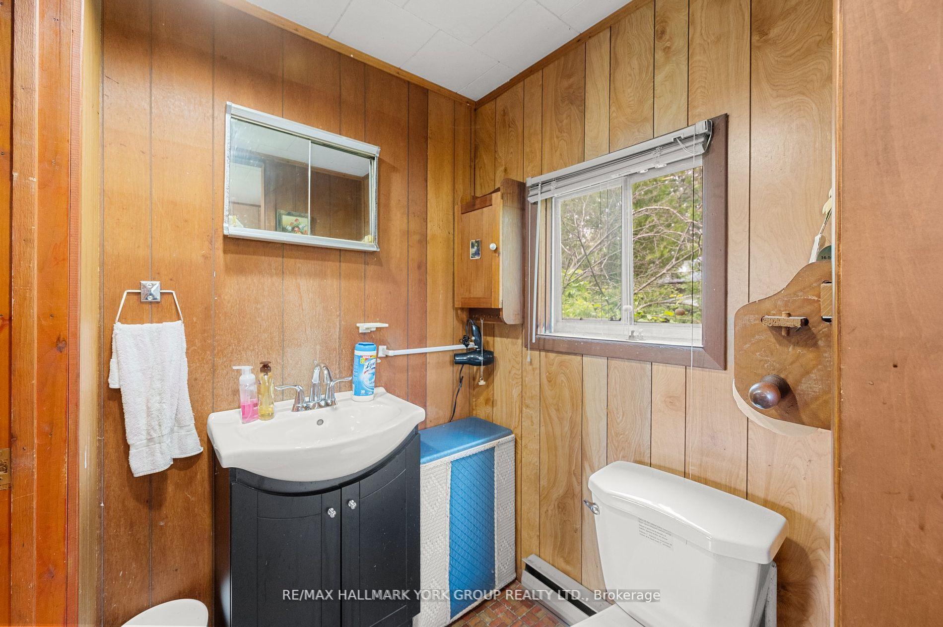 Photo 10 of 40630 Shore Road, Brock, Beaverton — HOMEH