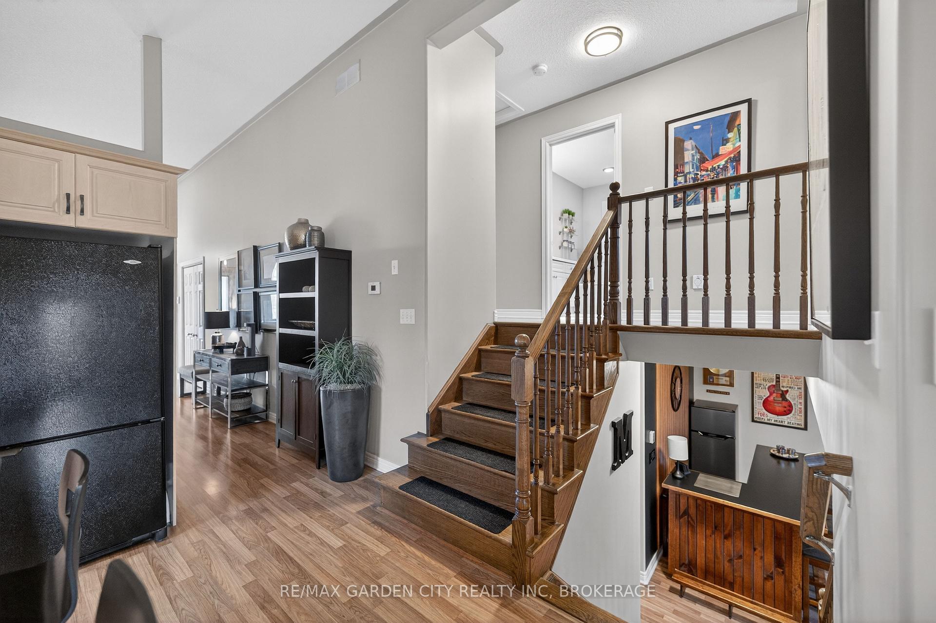 Photo 18 of 7059 Parkside Road, Niagara Falls, Forestview — HOMEH
