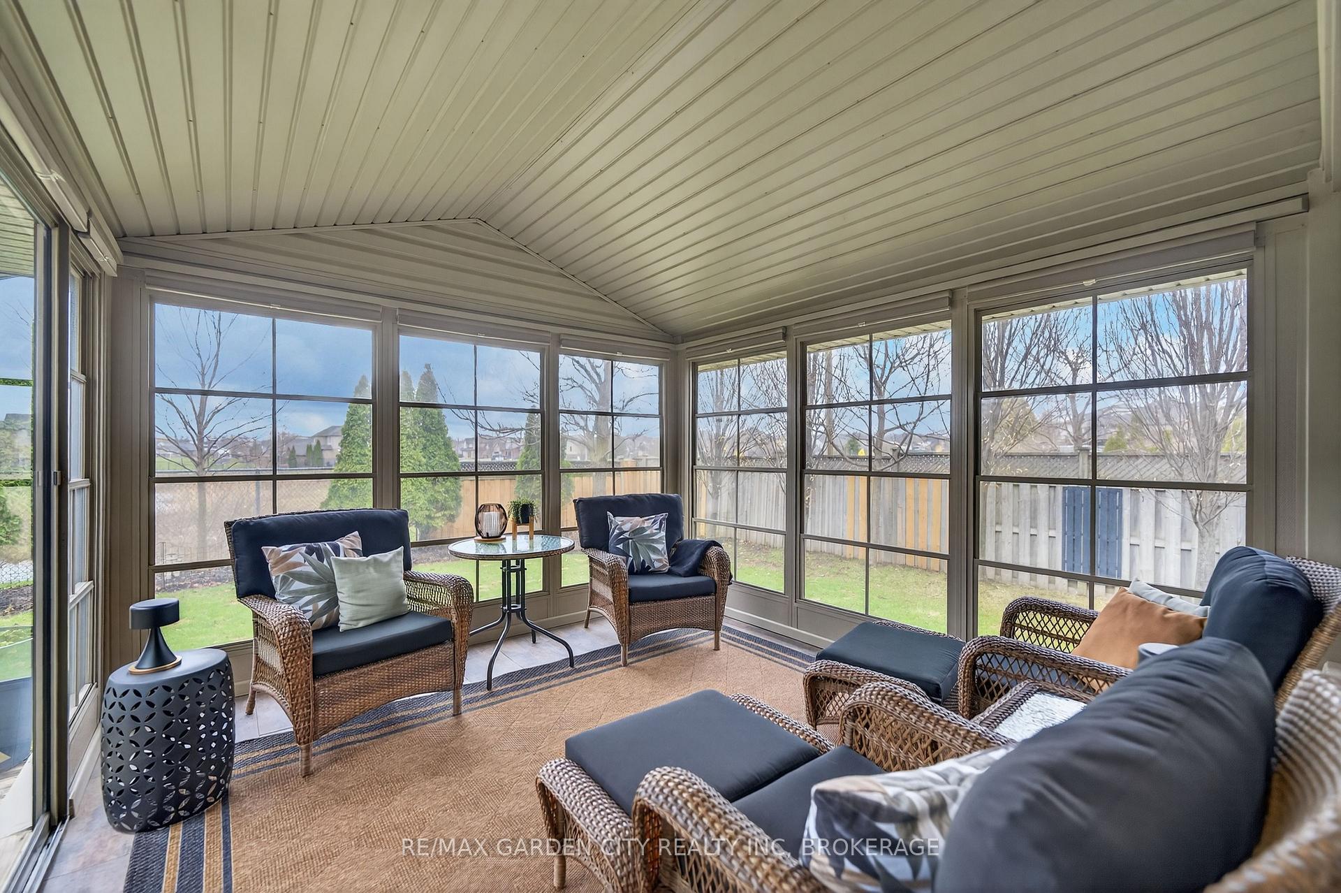 Photo 20 of 7059 Parkside Road, Niagara Falls, Forestview — HOMEH