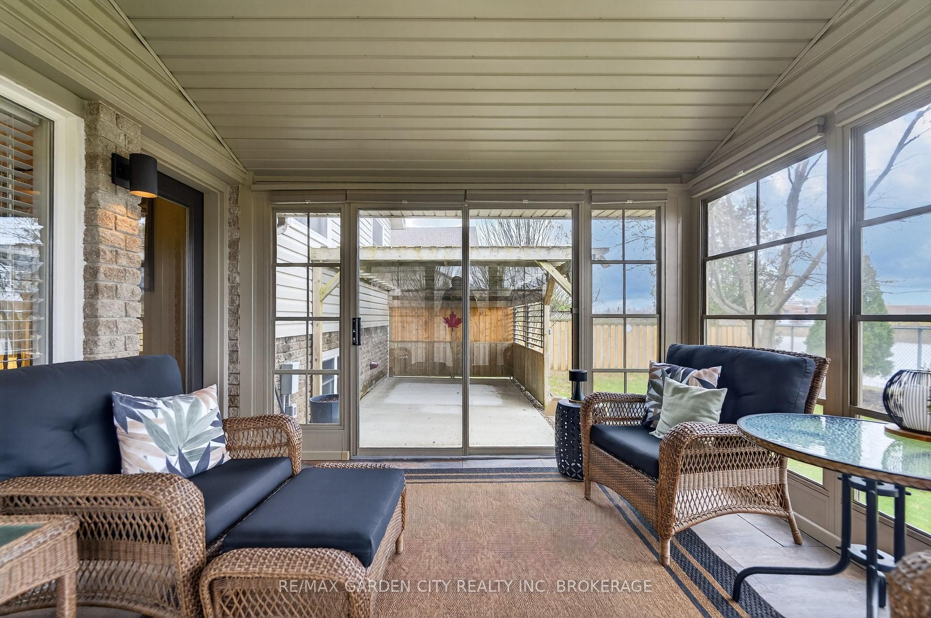 Photo 21 of 7059 Parkside Road, Niagara Falls, Forestview — HOMEH