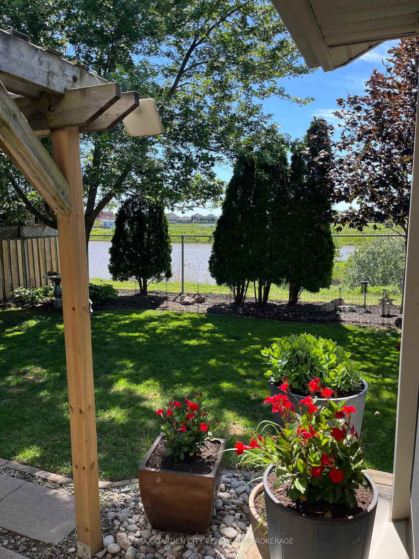 Photo 42 of 7059 Parkside Road, Niagara Falls, Forestview — HOMEH