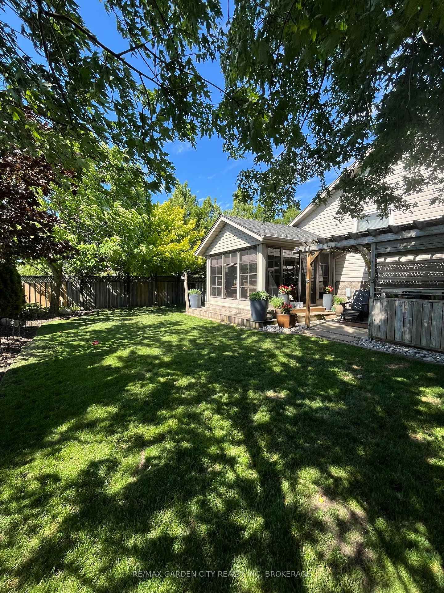Photo 44 of 7059 Parkside Road, Niagara Falls, Forestview — HOMEH