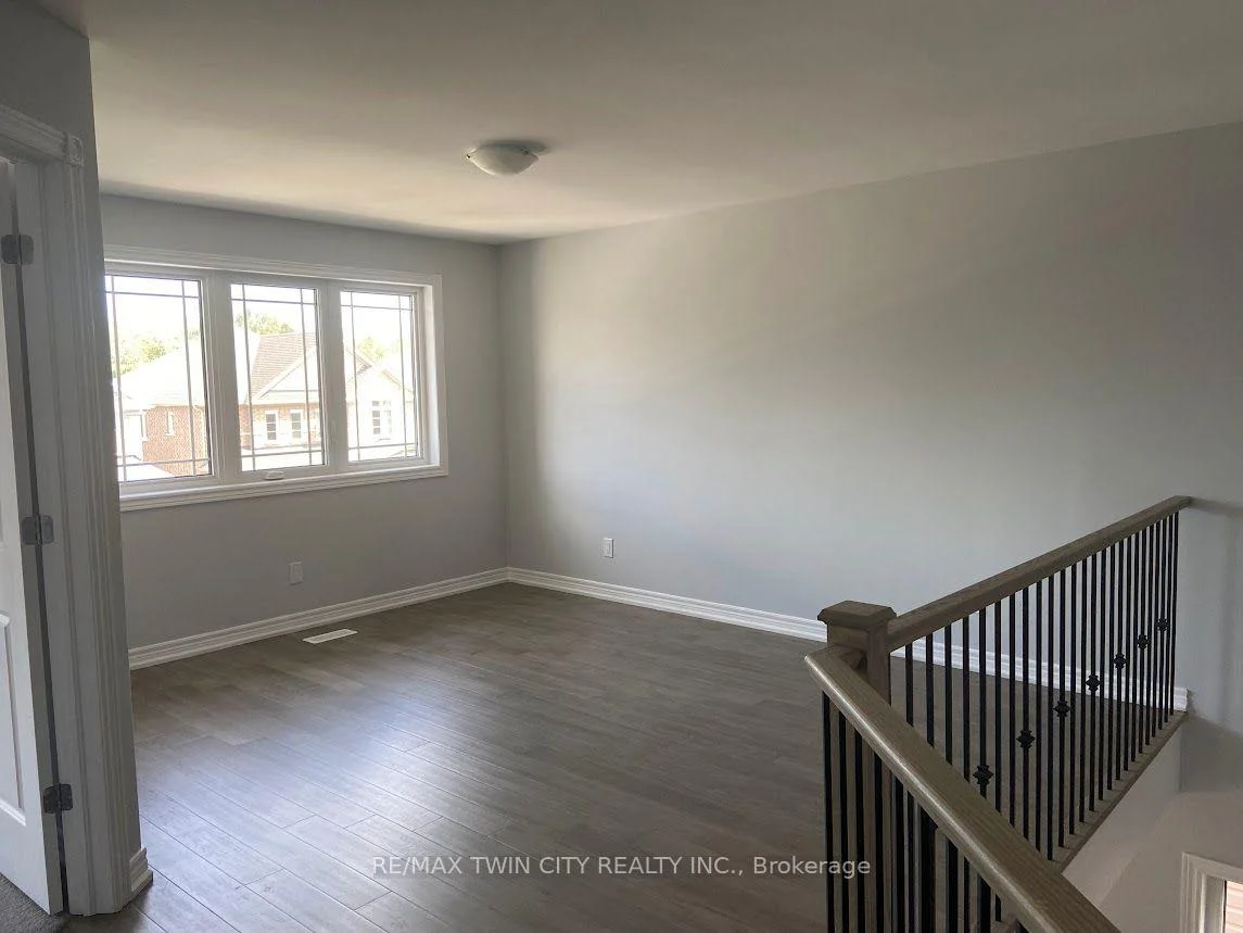 Photo 20 of 613 Lemay Grove, Peterborough, Monaghan Ward 2 — HOMEH