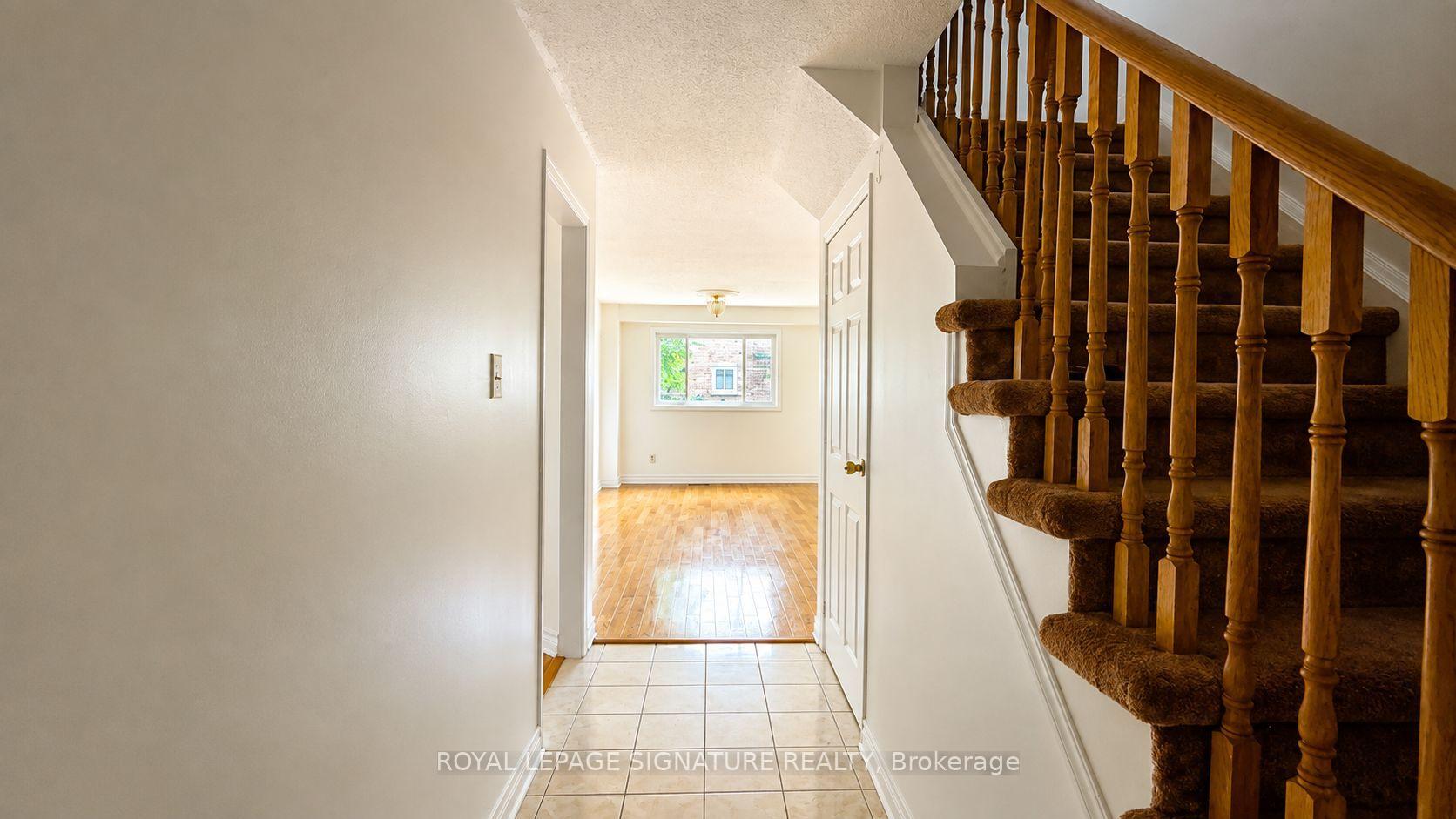 Photo 3 of 77 Brimstone Crescent, Scarborough, Agincourt North — HOMEH