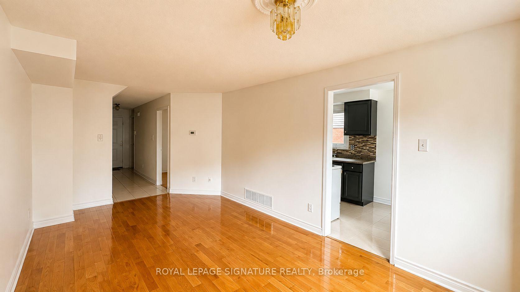 Photo 6 of 77 Brimstone Crescent, Scarborough, Agincourt North — HOMEH