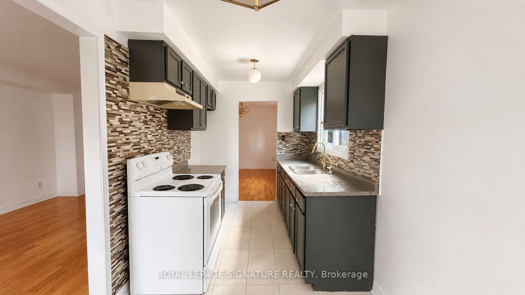Photo 10 of 77 Brimstone Crescent, Scarborough, Agincourt North — HOMEH