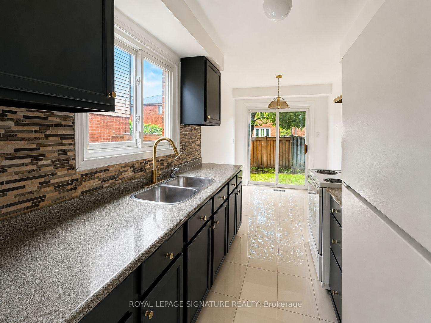 Photo 14 of 77 Brimstone Crescent, Scarborough, Agincourt North — HOMEH