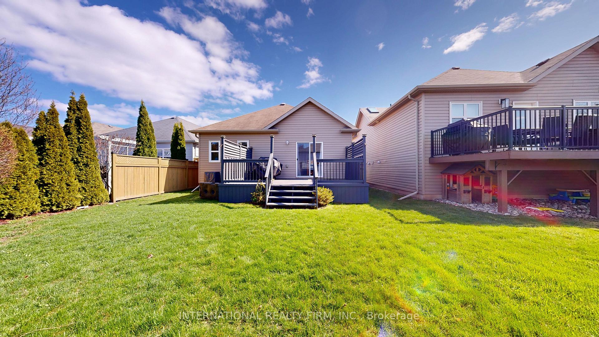 Photo 6 of 438 Stirling Way, Cobourg — HOMEH
