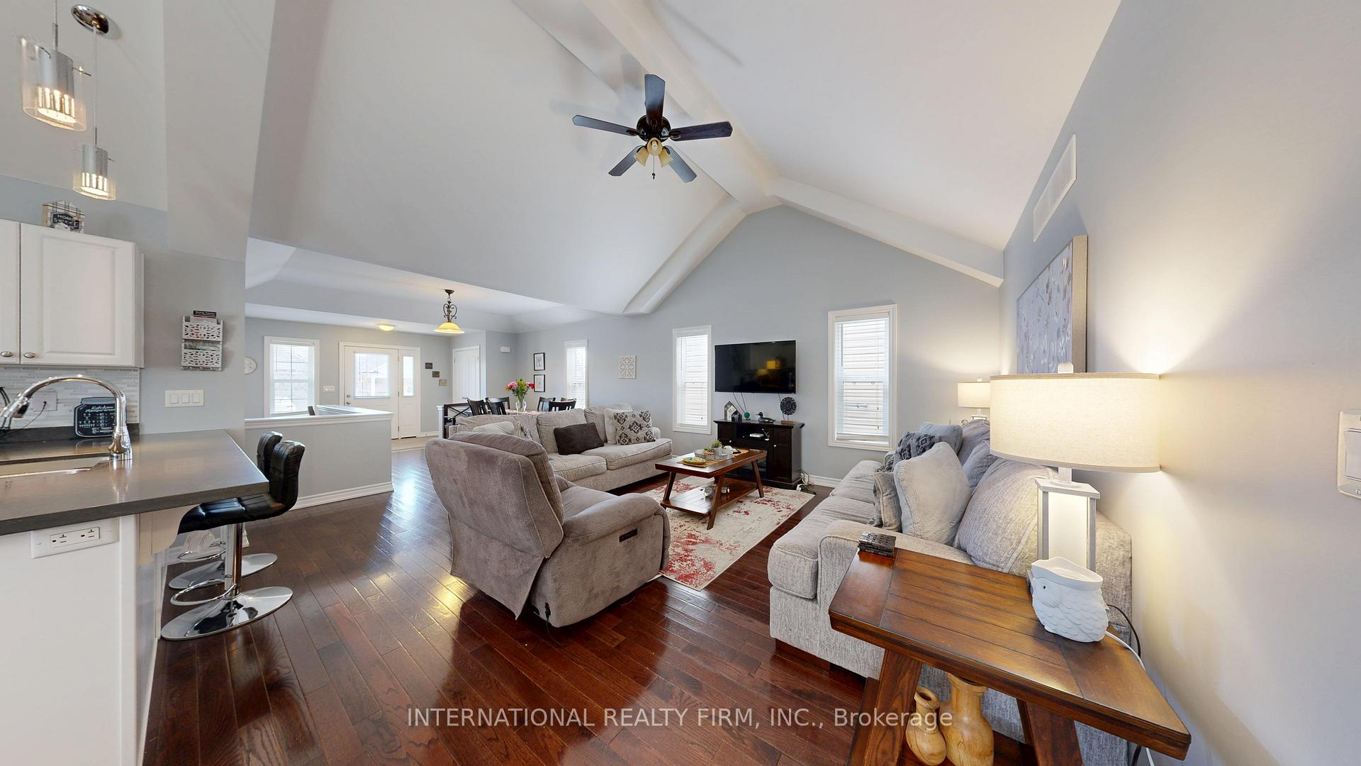 Photo 11 of 438 Stirling Way, Cobourg — HOMEH