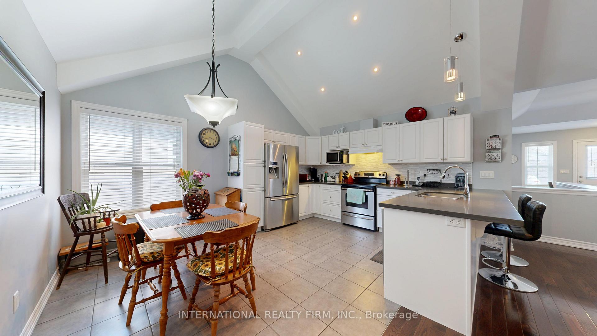 Photo 12 of 438 Stirling Way, Cobourg — HOMEH