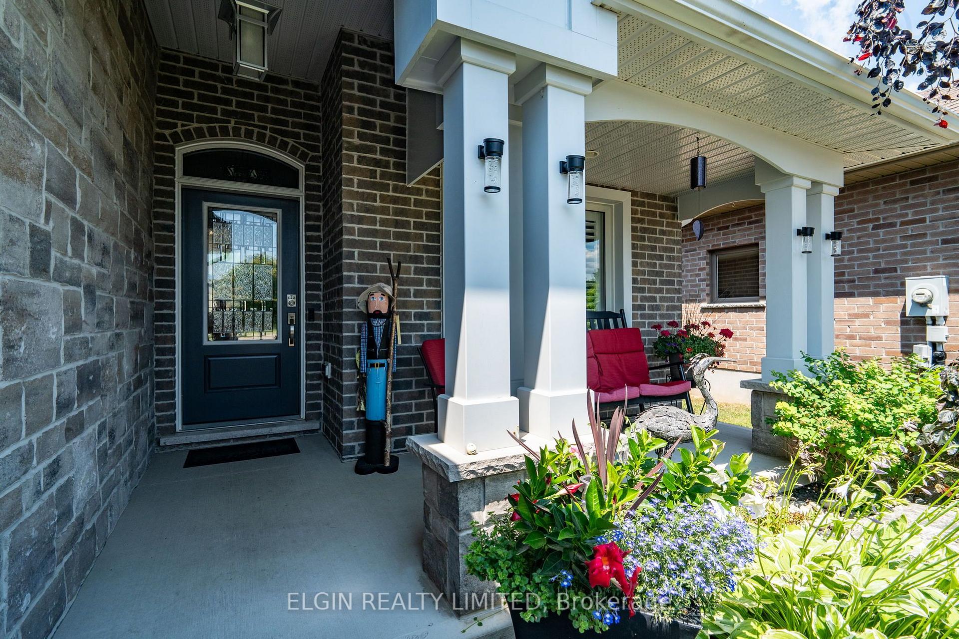 Photo 4 of 392 Larry Street, Central Elgin, Port Stanley — HOMEH