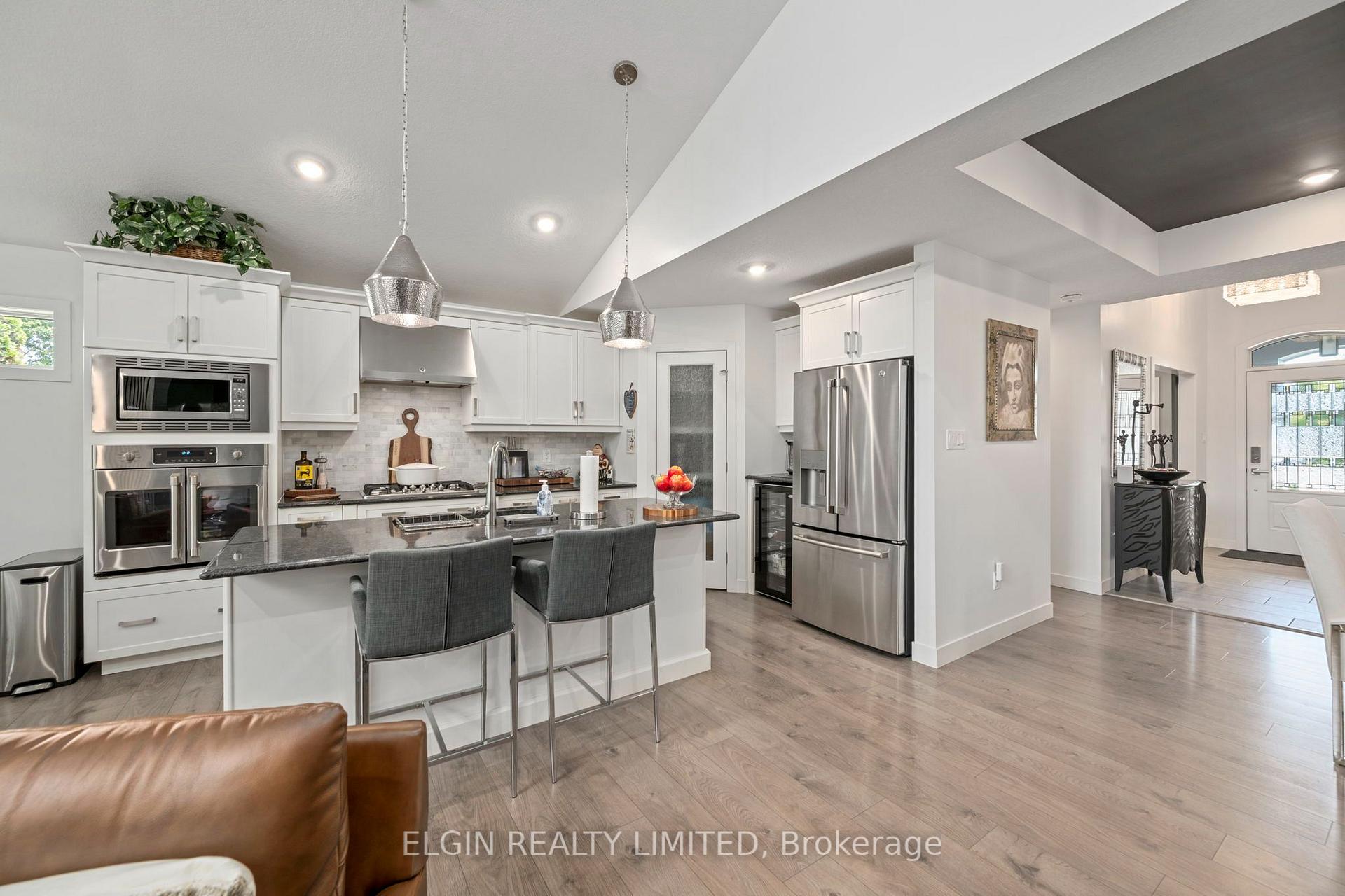 Photo 12 of 392 Larry Street, Central Elgin, Port Stanley — HOMEH