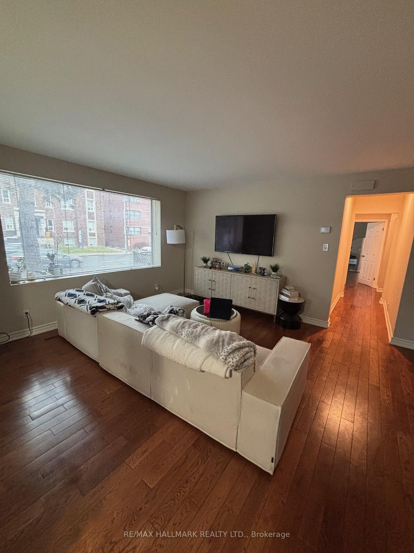 Photo 10 of 97 Oriole Parkway, Toronto, Yonge-St. Clair — HOMEH