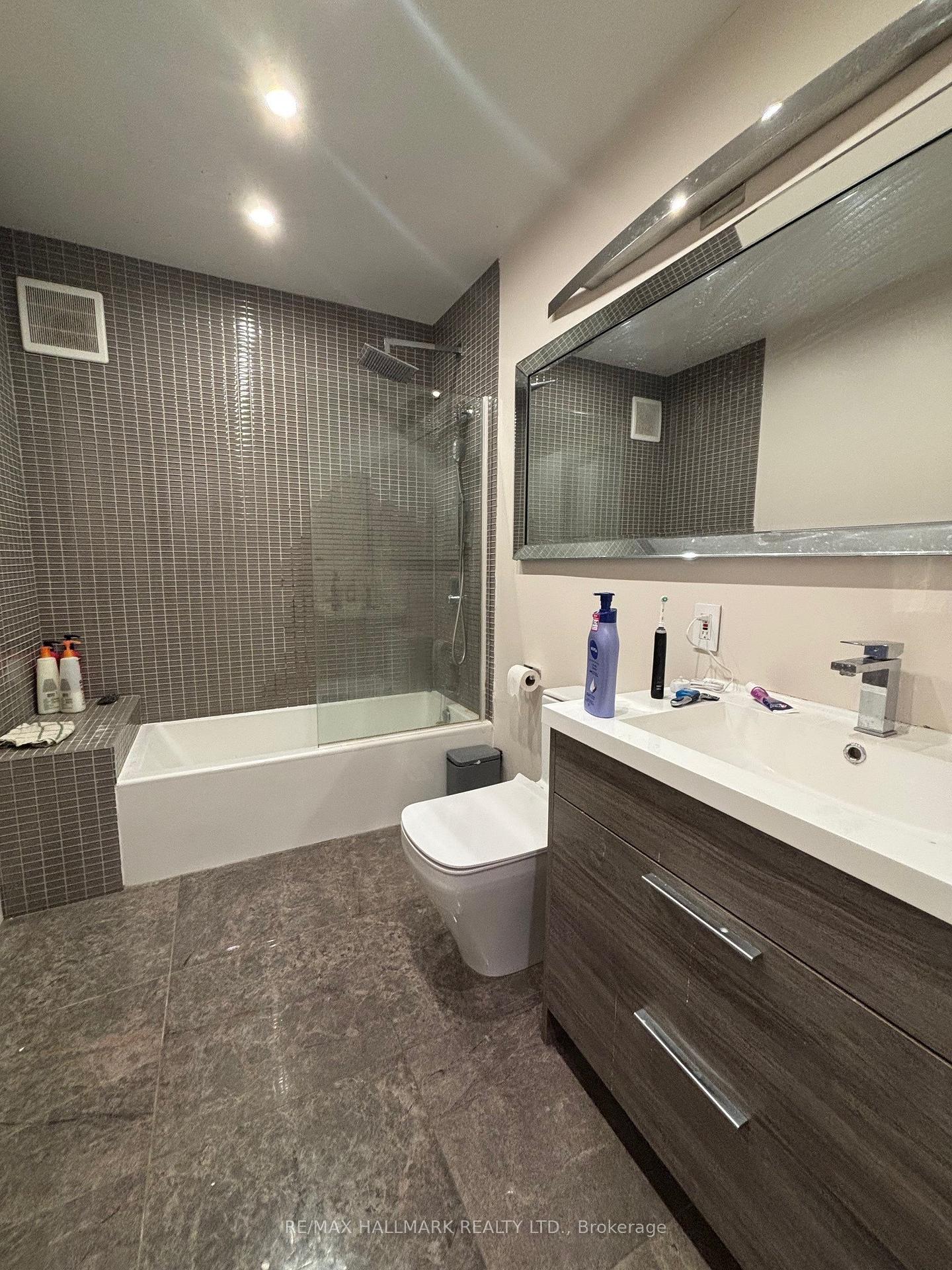 Photo 12 of 97 Oriole Parkway, Toronto, Yonge-St. Clair — HOMEH