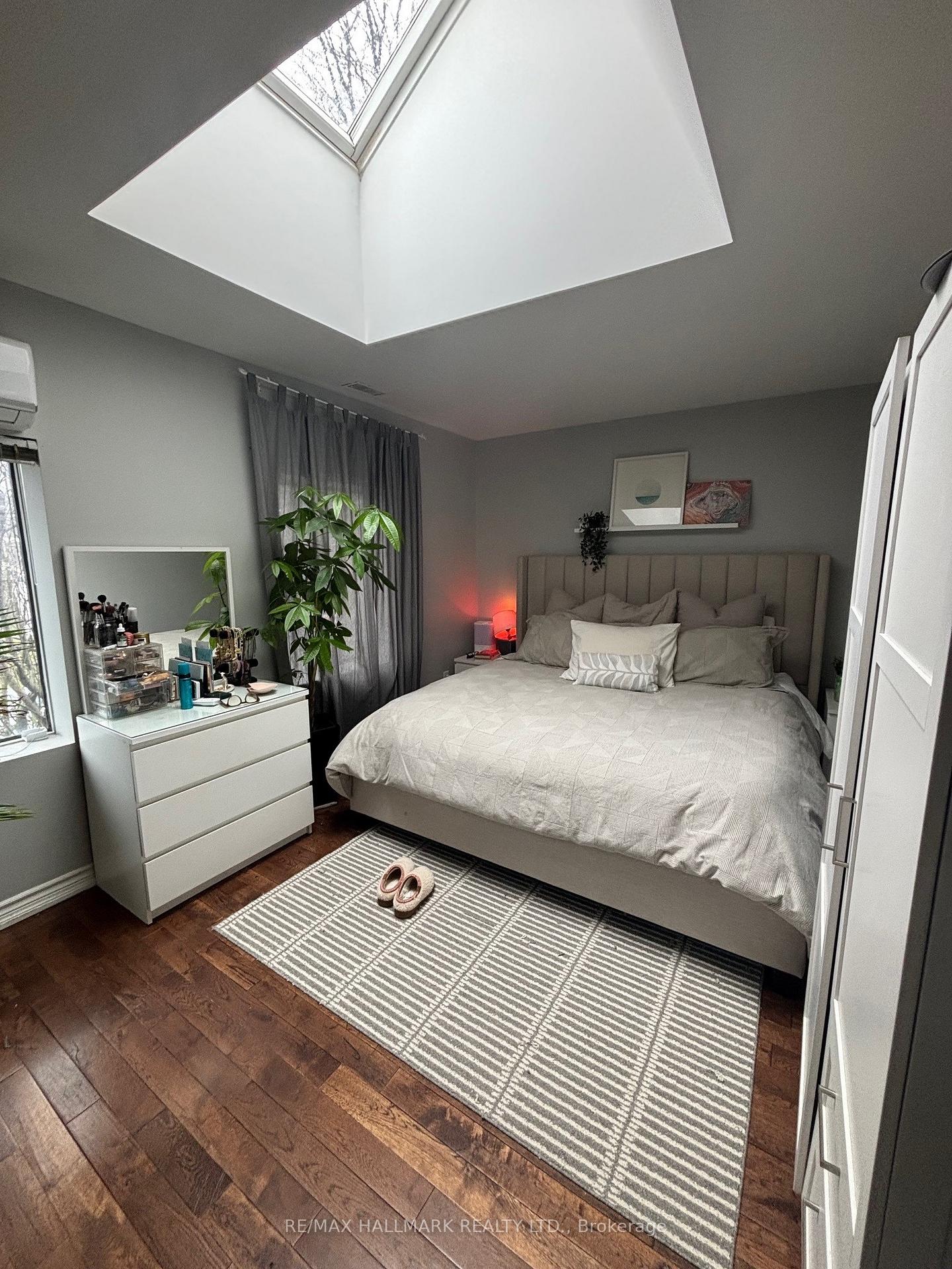 Photo 16 of 97 Oriole Parkway, Toronto, Yonge-St. Clair — HOMEH