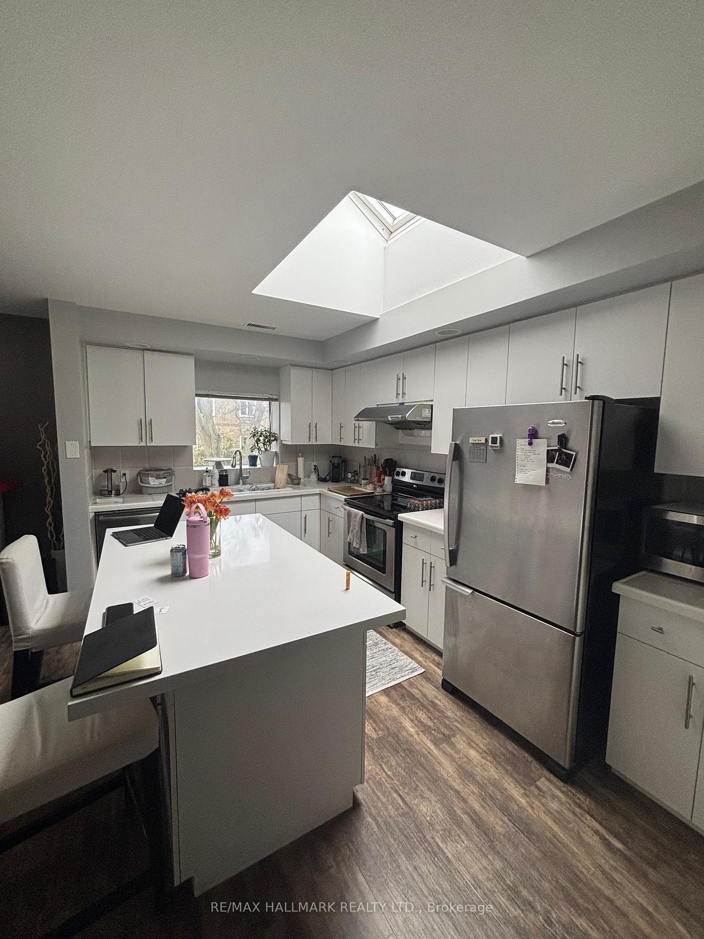 Photo 21 of 97 Oriole Parkway, Toronto, Yonge-St. Clair — HOMEH