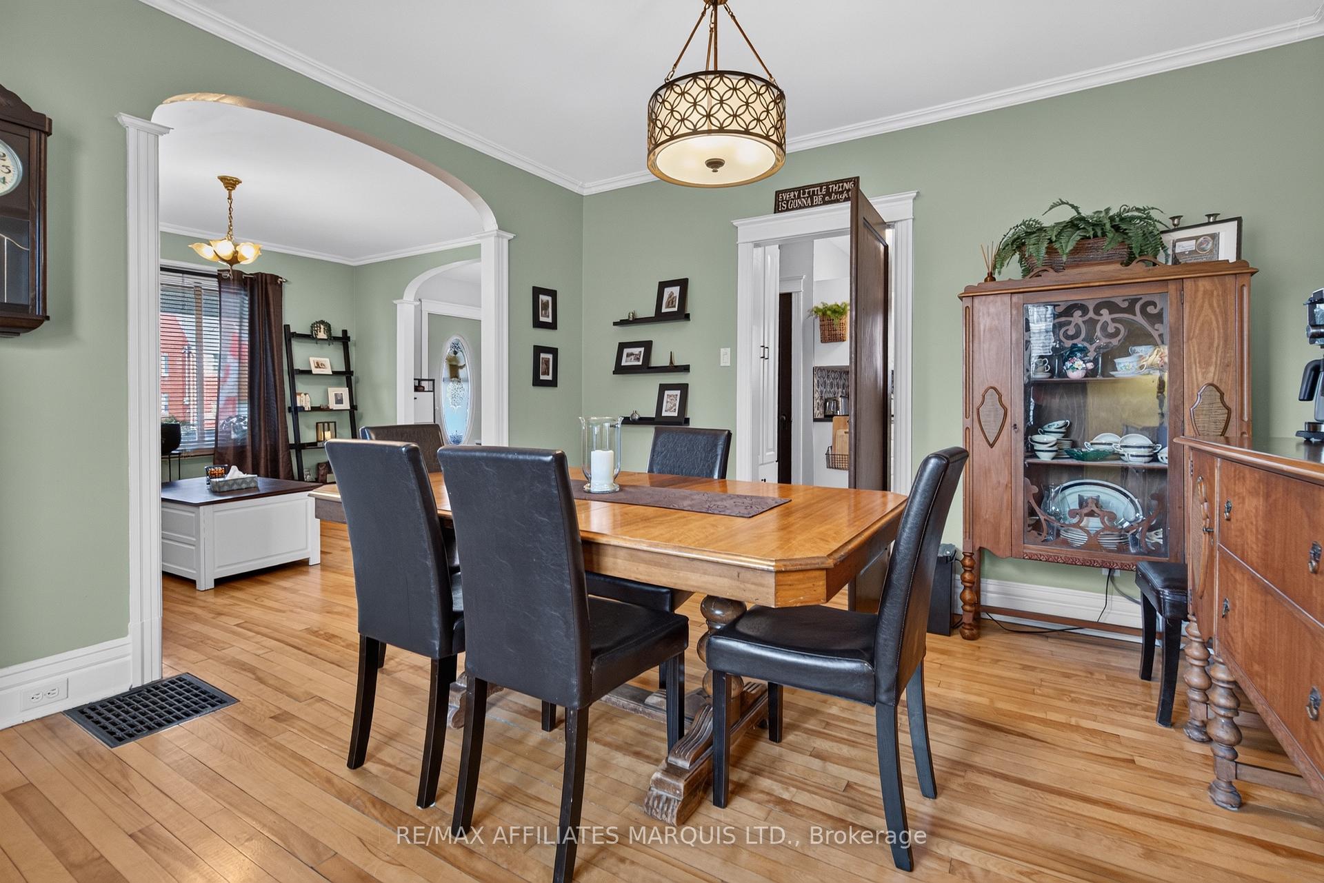 Photo 11 of 412 York Street, Cornwall, Cornwall — HOMEH