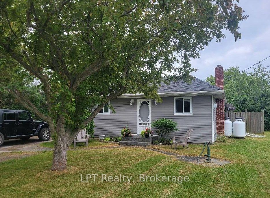 Photo of 17 Bay Avenue
