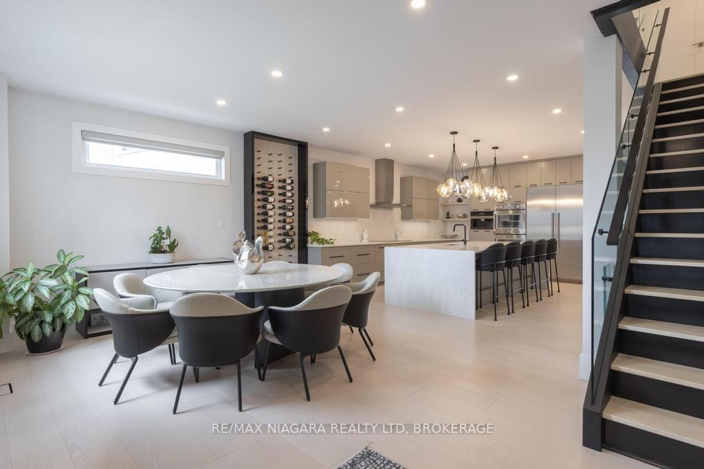 Photo 5 of 7775 Secretariat Court, Niagara Falls, Ascot — HOMEH