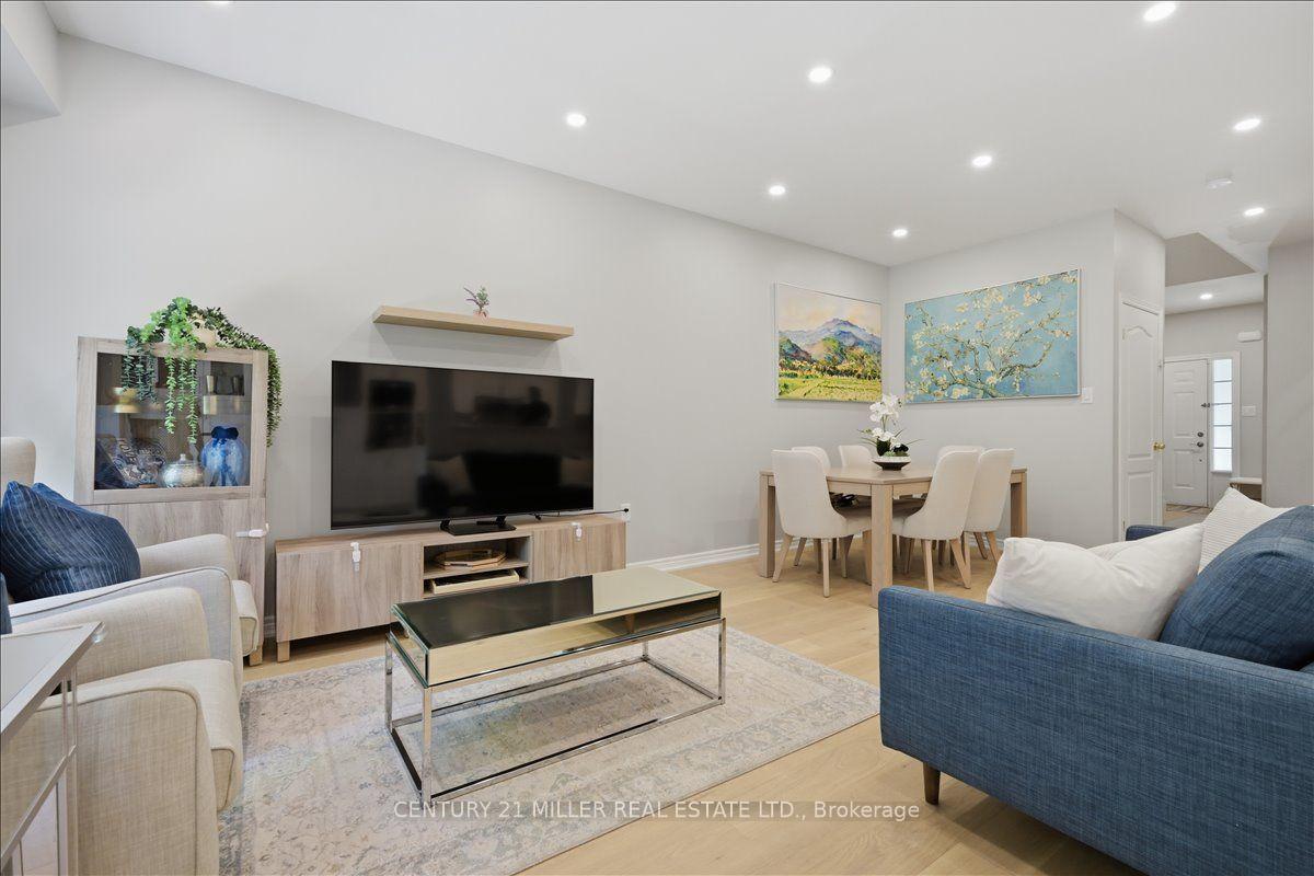 Photo 9 of Unit 13, 232 Stonehenge Drive, Hamilton, Meadowlands — HOMEH