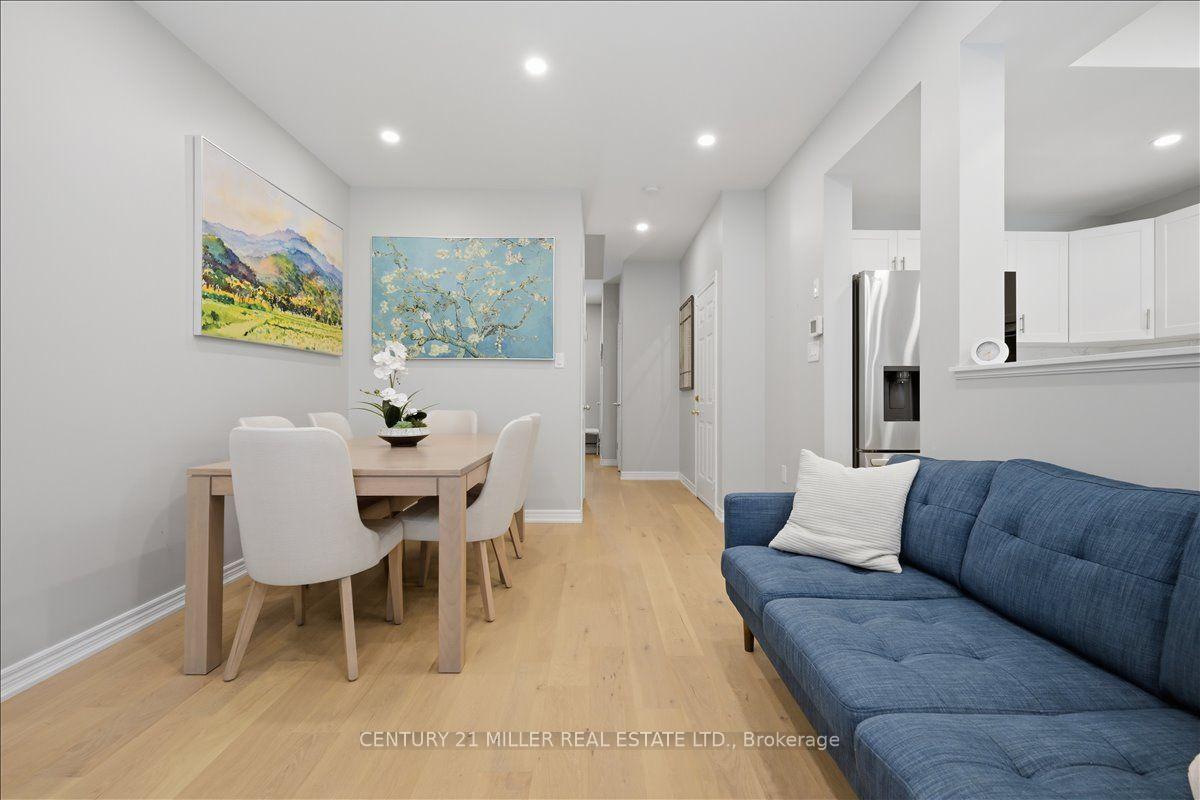 Photo 10 of Unit 13, 232 Stonehenge Drive, Hamilton, Meadowlands — HOMEH