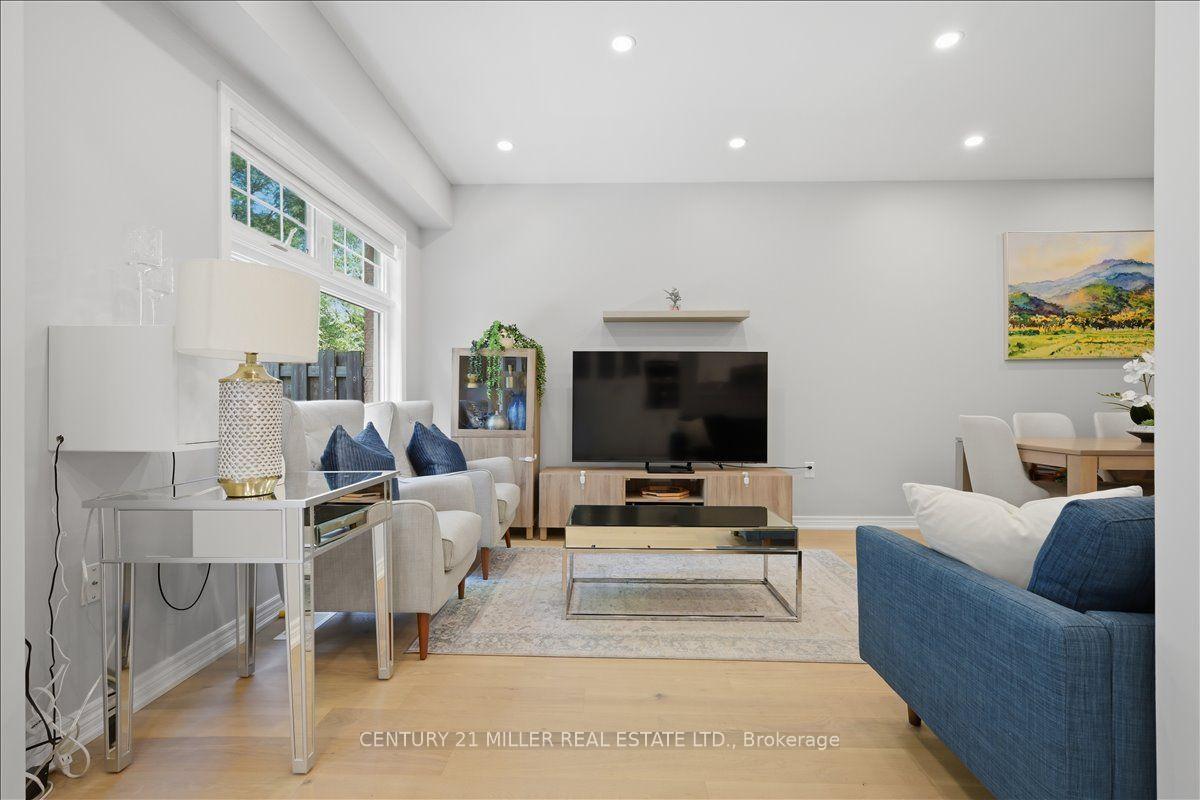 Photo 14 of Unit 13, 232 Stonehenge Drive, Hamilton, Meadowlands — HOMEH