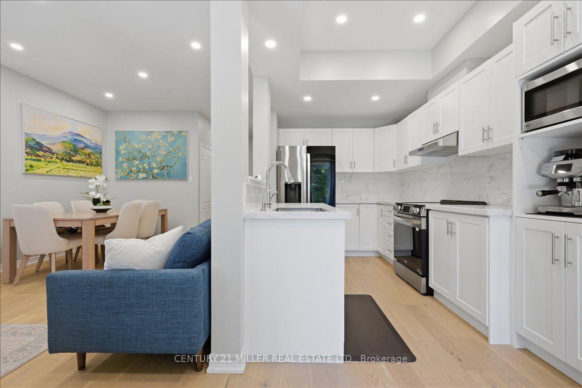 Photo 18 of Unit 13, 232 Stonehenge Drive, Hamilton, Meadowlands — HOMEH