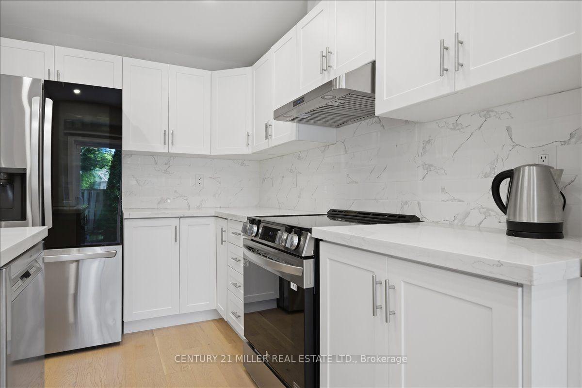 Photo 20 of Unit 13, 232 Stonehenge Drive, Hamilton, Meadowlands — HOMEH