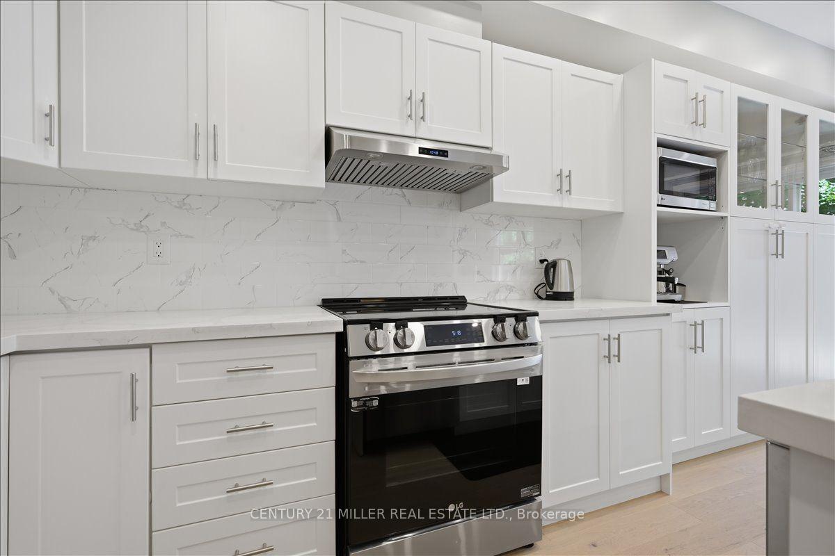 Photo 22 of Unit 13, 232 Stonehenge Drive, Hamilton, Meadowlands — HOMEH