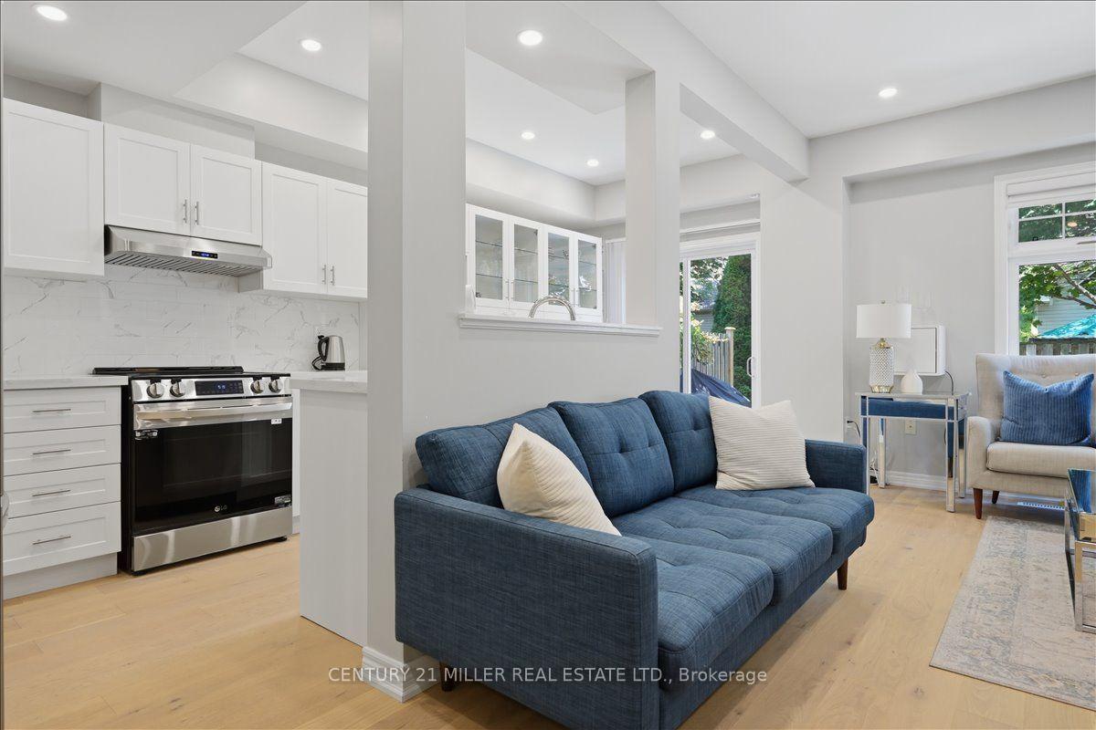 Photo 24 of Unit 13, 232 Stonehenge Drive, Hamilton, Meadowlands — HOMEH