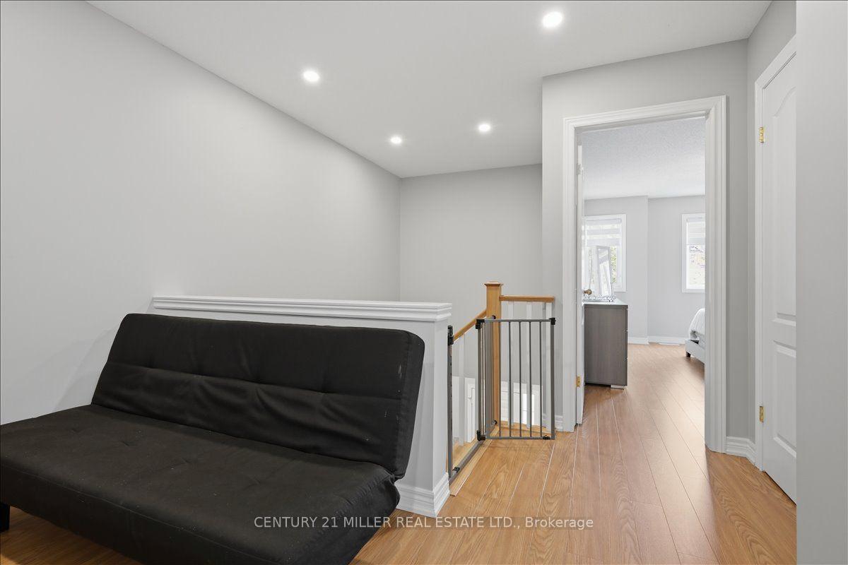 Photo 25 of Unit 13, 232 Stonehenge Drive, Hamilton, Meadowlands — HOMEH