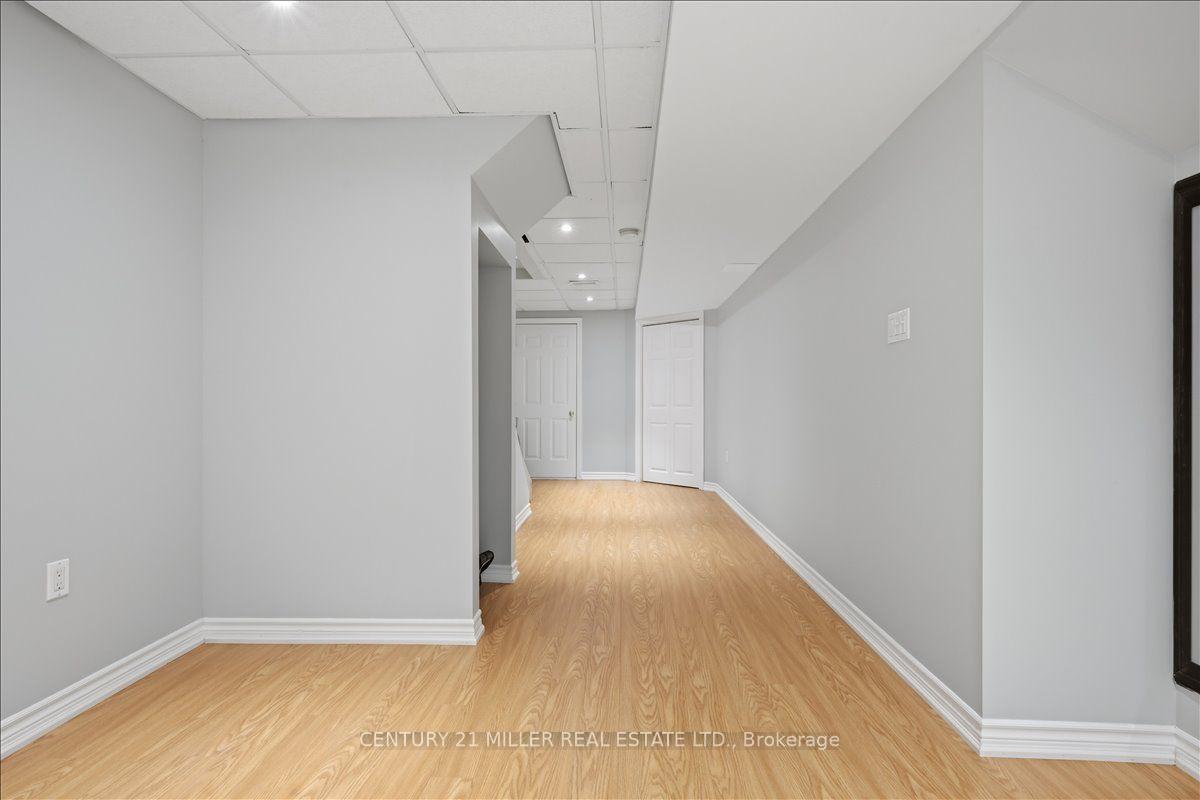 Photo 35 of Unit 13, 232 Stonehenge Drive, Hamilton, Meadowlands — HOMEH