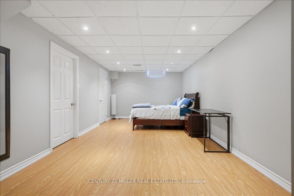 Photo 36 of Unit 13, 232 Stonehenge Drive, Hamilton, Meadowlands — HOMEH