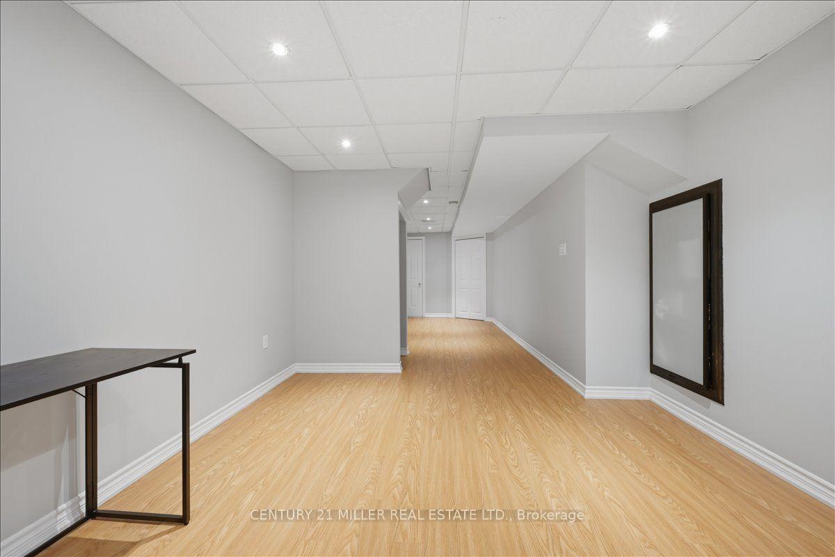 Photo 39 of Unit 13, 232 Stonehenge Drive, Hamilton, Meadowlands — HOMEH