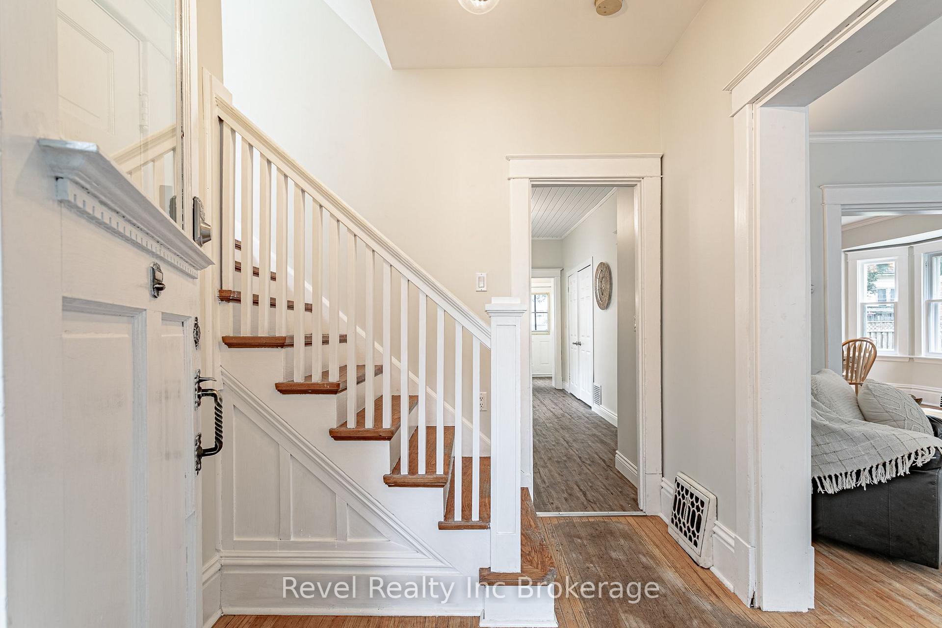 Photo 6 of 95 Concession Street, Ingersoll, Ingersoll - South — HOMEH