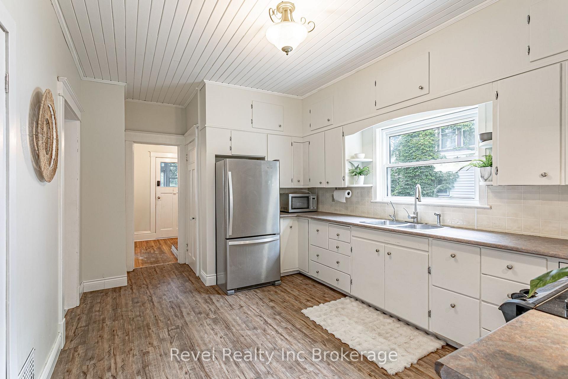 Photo 17 of 95 Concession Street, Ingersoll, Ingersoll - South — HOMEH