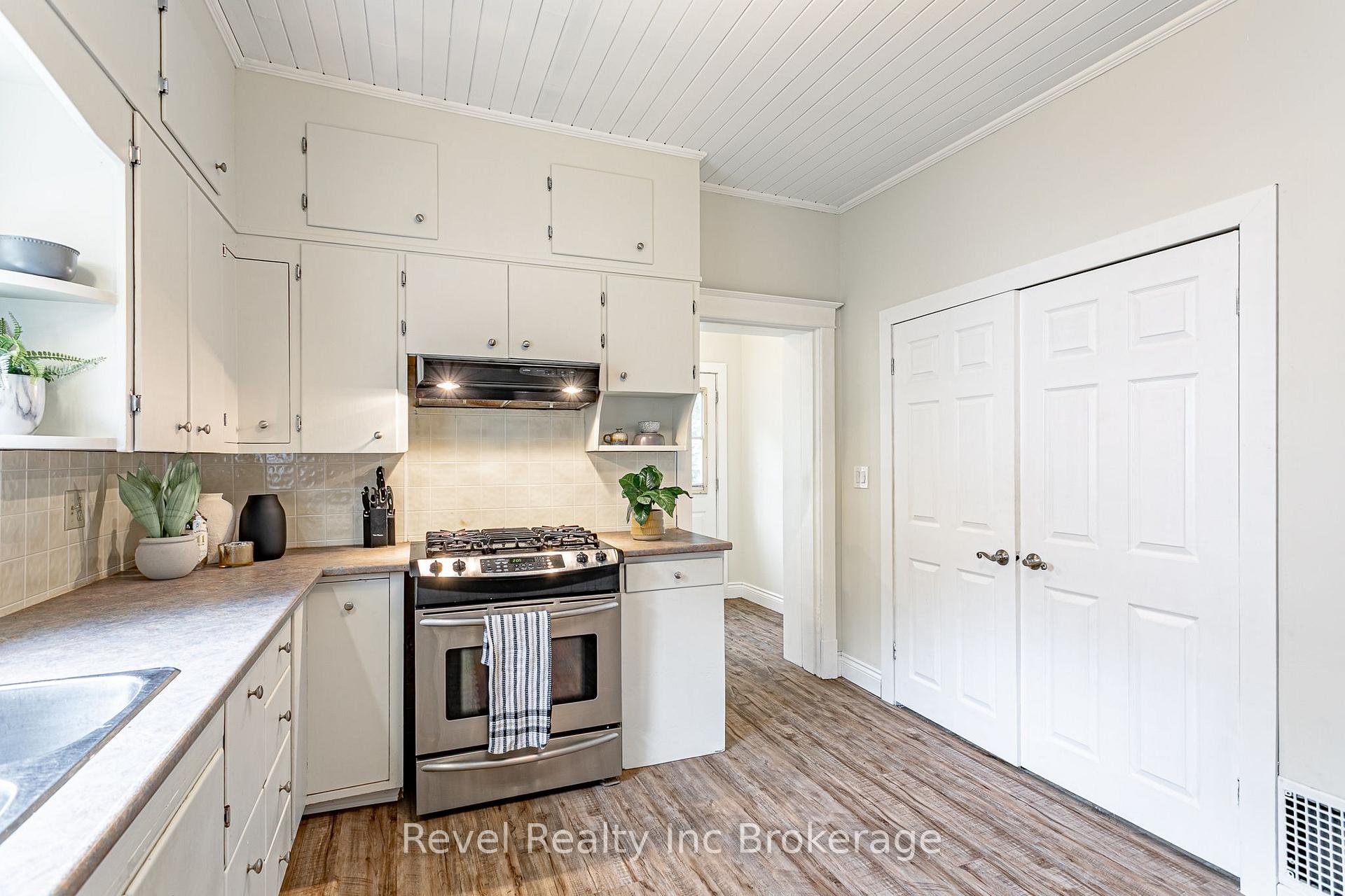 Photo 18 of 95 Concession Street, Ingersoll, Ingersoll - South — HOMEH