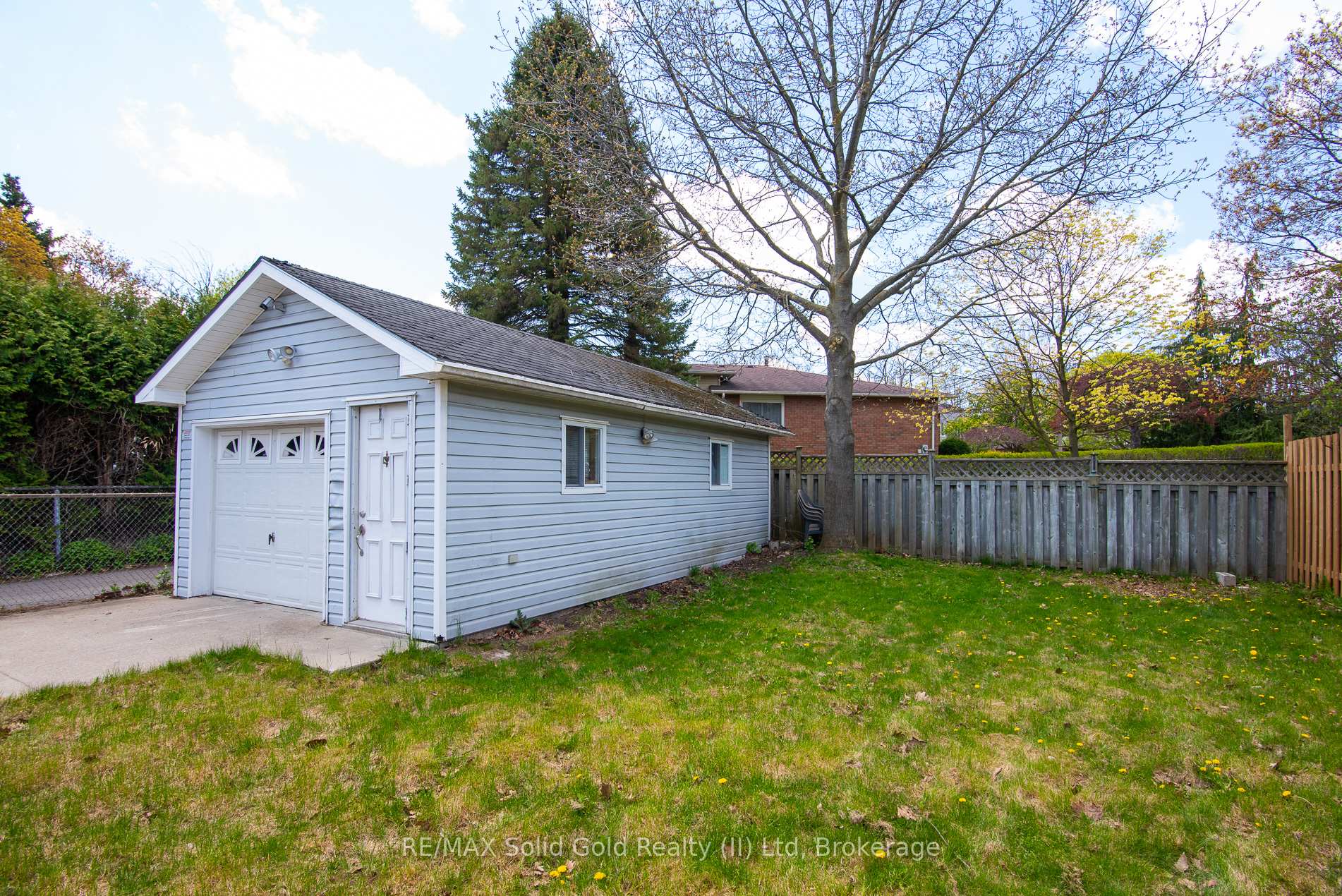 Photo 27 of 87 Christopher Drive, Waterloo, Lincoln Heights — HOMEH