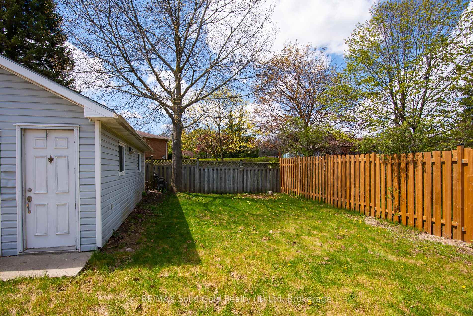 Photo 28 of 87 Christopher Drive, Waterloo, Lincoln Heights — HOMEH